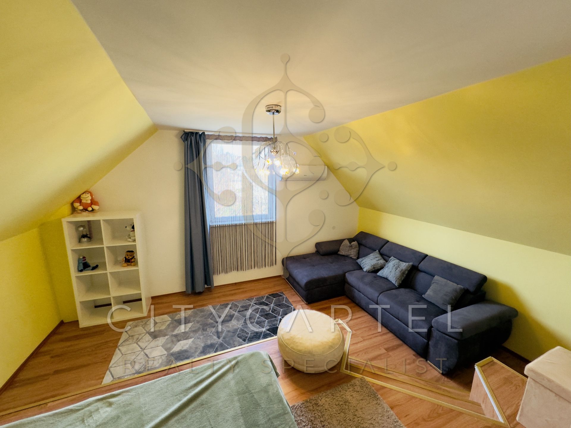 A fájl már létezik a célhelyen: import/kepek/vizjeles_5221792.jpg
Eladó Családi ház Siófok  138 m<sup>2</sup> 129.99 millió Ft