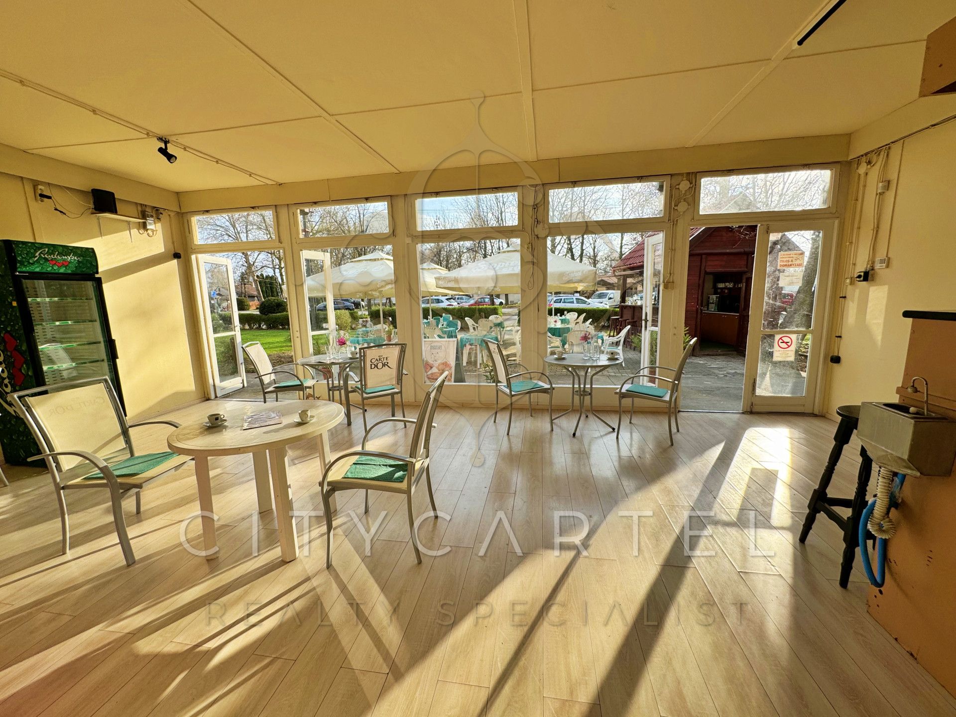 A fájl már létezik a célhelyen: import/kepek/vizjeles_5226186.jpg
Eladó Étterem, vendéglő, cukrászda Fadd  94 m<sup>2</sup> 87500 EUR