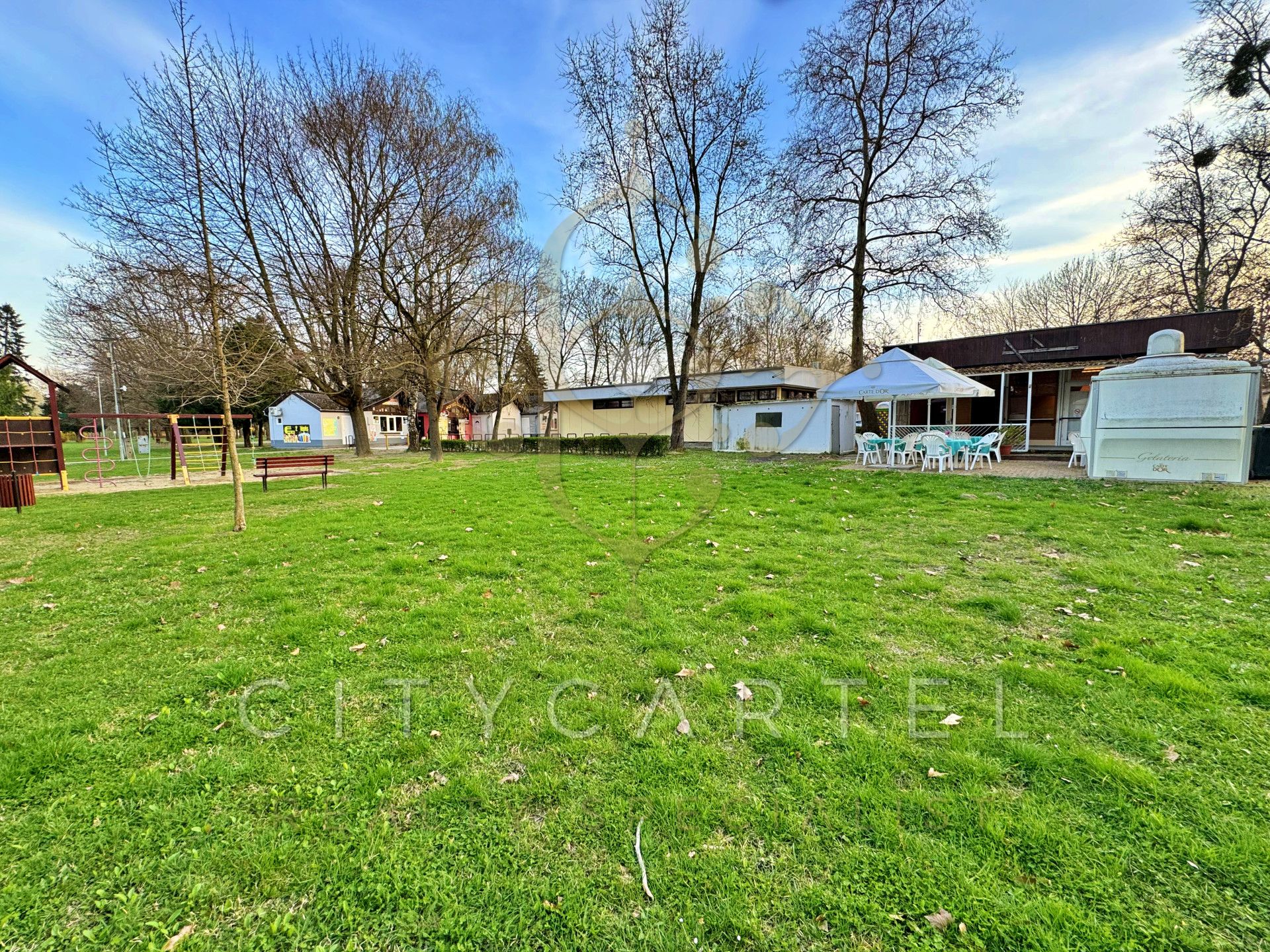 A fájl már létezik a célhelyen: import/kepek/vizjeles_5226376.jpg
Eladó Étterem, vendéglő, cukrászda Fadd  94 m<sup>2</sup> 87500 EUR