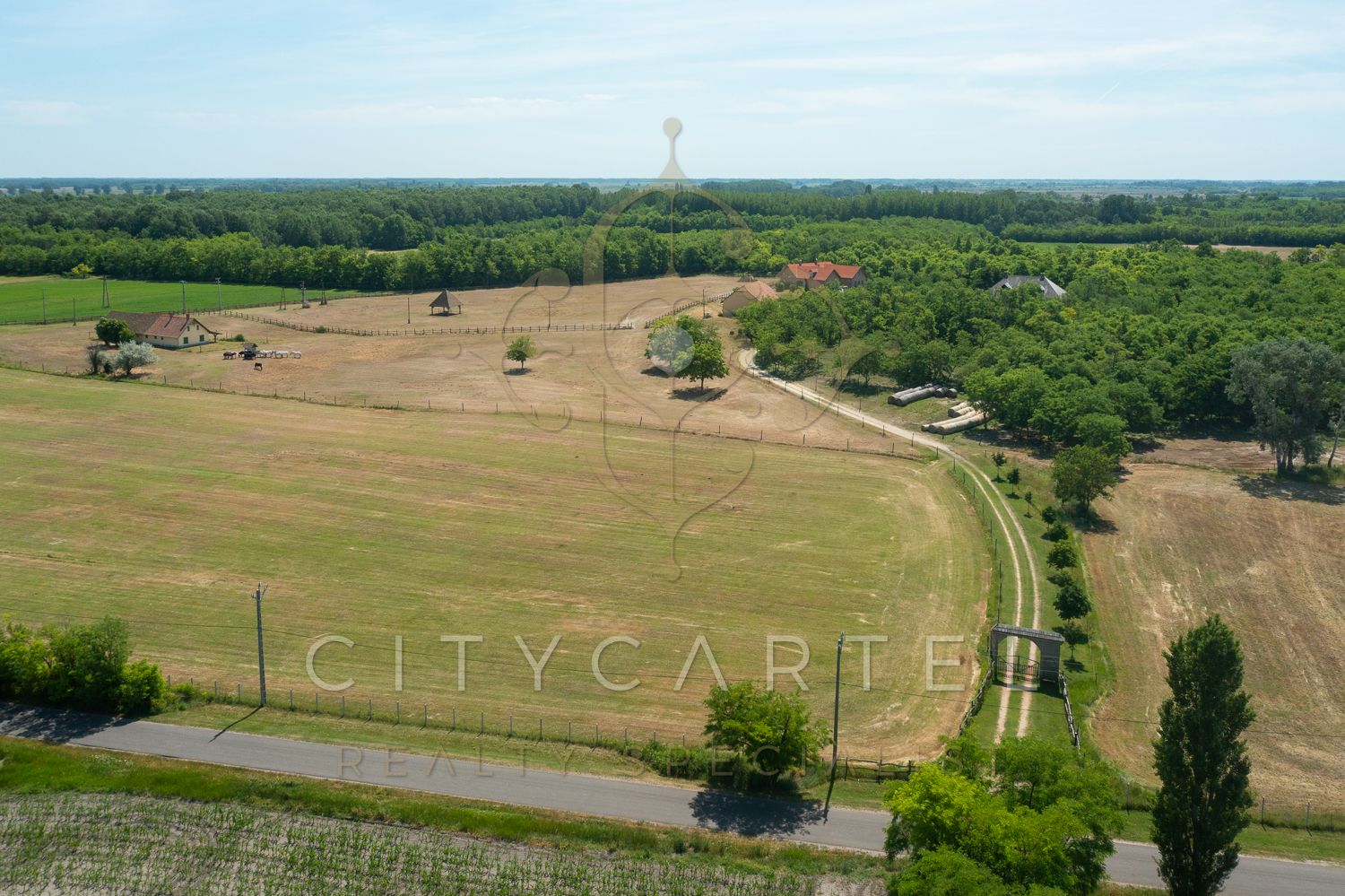 A fájl már létezik a célhelyen: import/kepek/vizjeles_5235069.jpg
Eladó Egészségügyi intézmény Kunadacs  1230 m<sup>2</sup> 750000 EUR