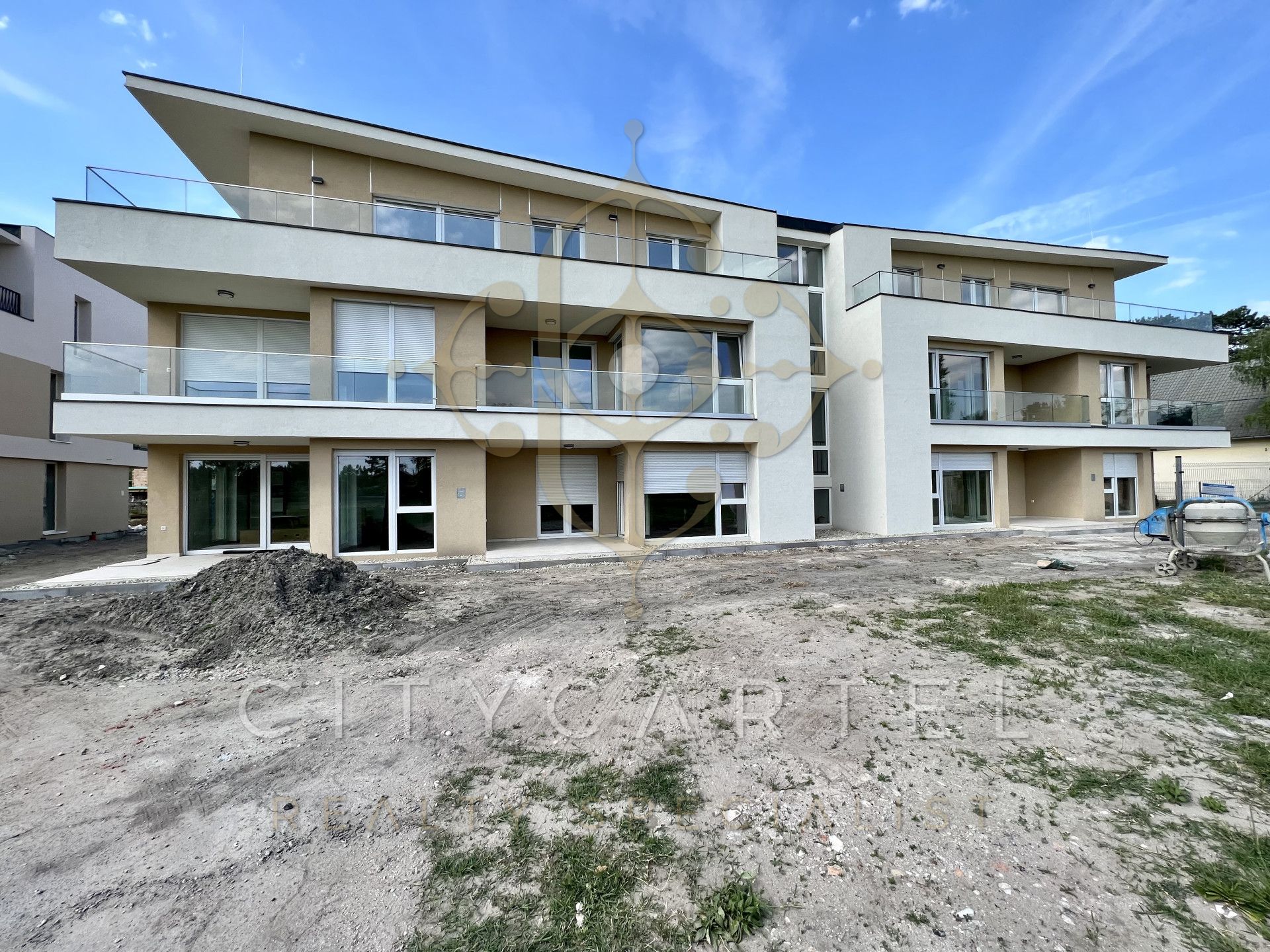A fájl már létezik a célhelyen: import/kepek/vizjeles_5249092.jpg
For sale flat Balatonlelle  78 m<sup>2</sup> 109.9 millió Ft