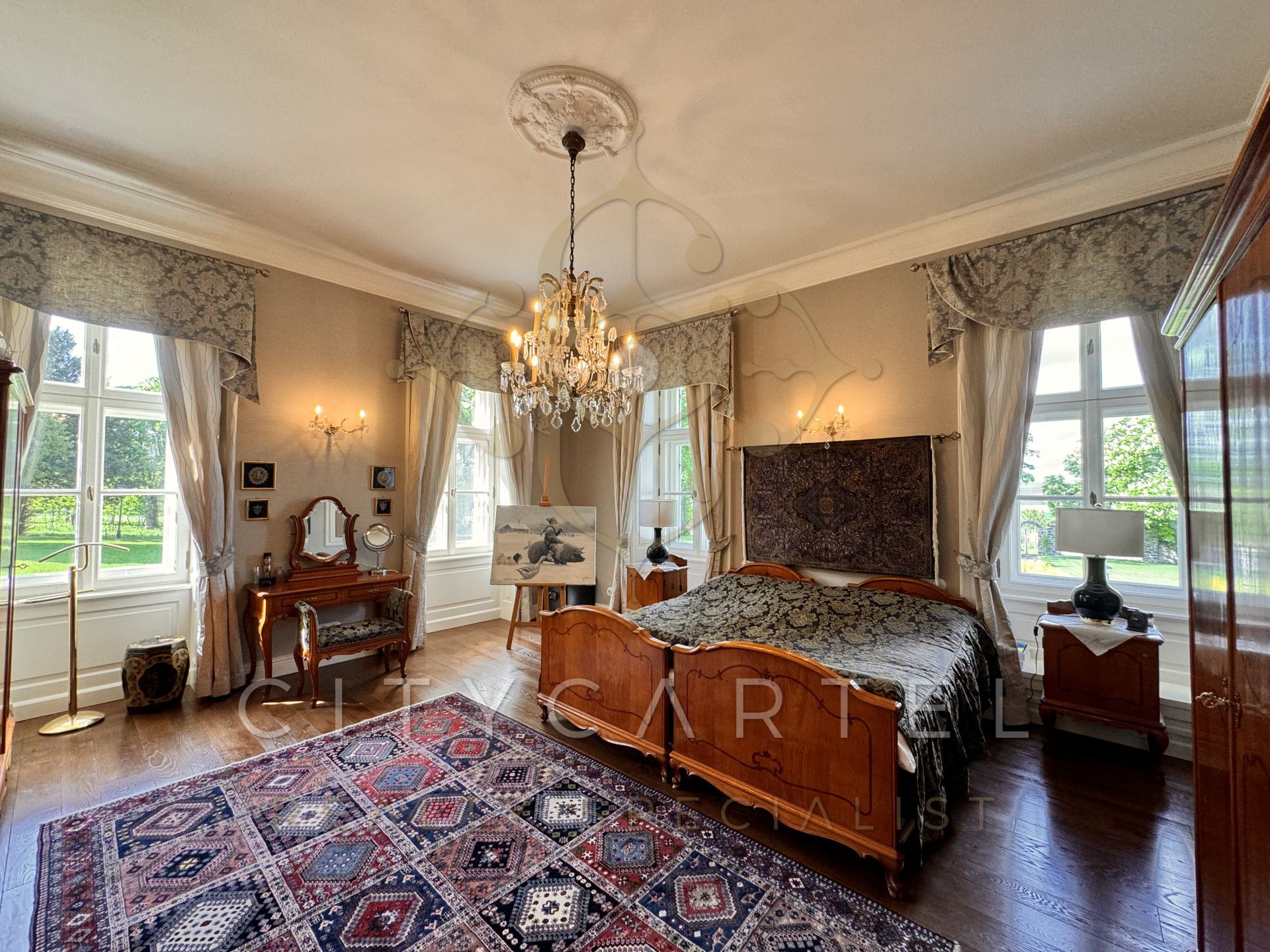 A fájl már létezik a célhelyen: import/kepek/vizjeles_5251867.jpg
Eladó Villa, kastély, kúria Bér  1050 m<sup>2</sup> 3000000 EUR