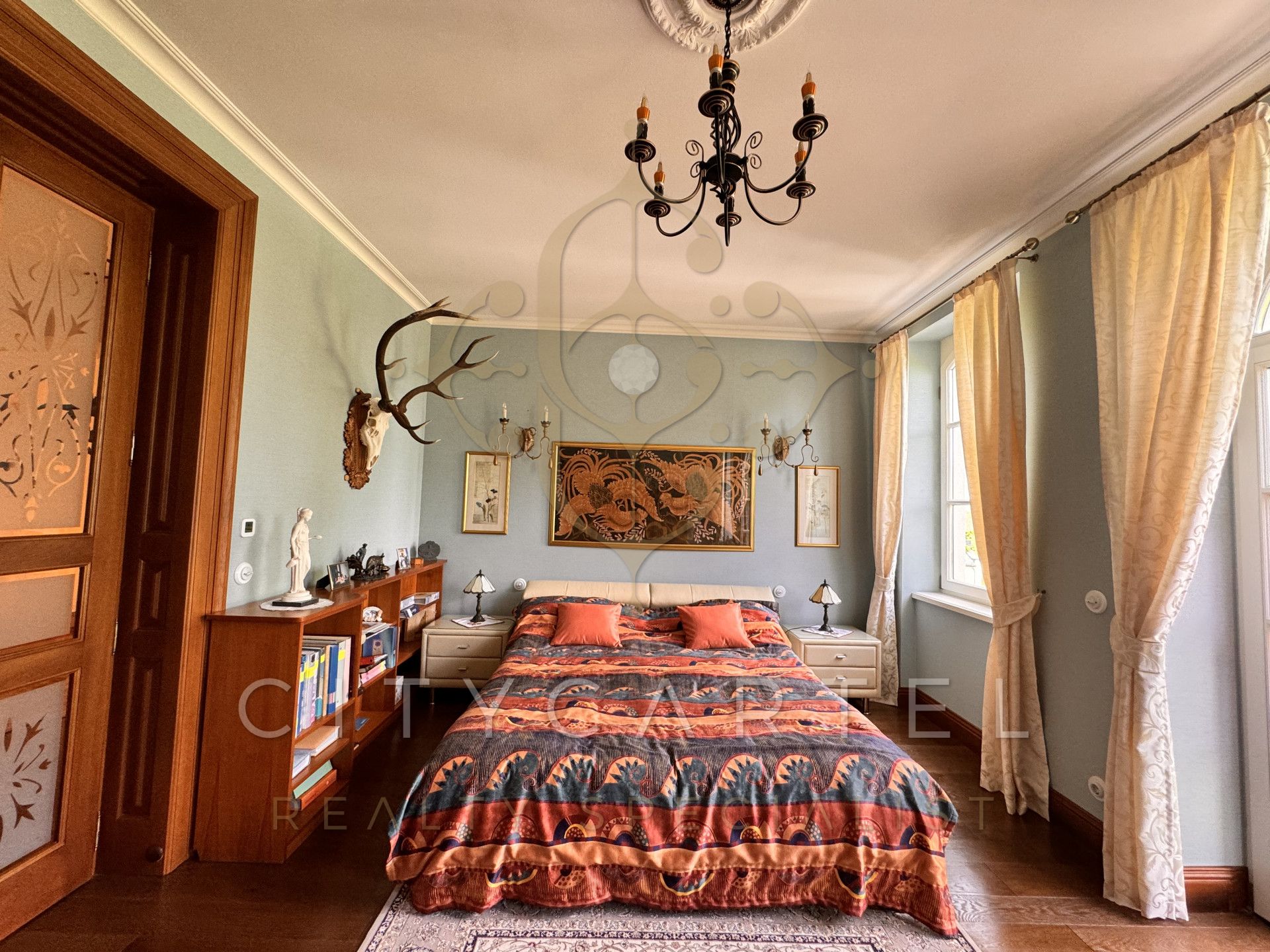 A fájl már létezik a célhelyen: import/kepek/vizjeles_5251896.jpg
Eladó Villa, kastély, kúria Bér  1050 m<sup>2</sup> 3000000 EUR