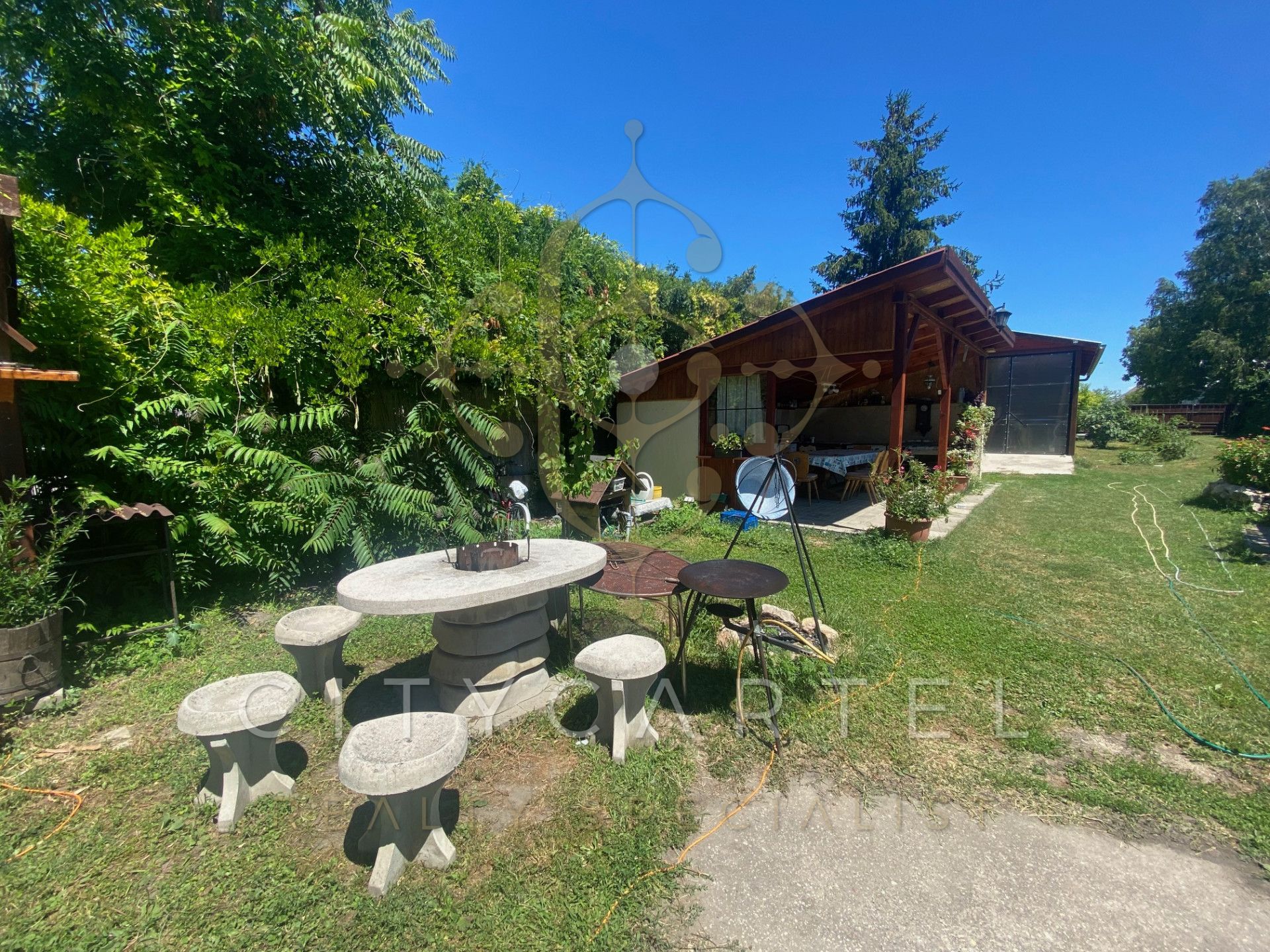 A fájl már létezik a célhelyen: import/kepek/vizjeles_5260079.jpg
Eladó Családi ház Balatonlelle  270 m<sup>2</sup> 139 millió Ft
