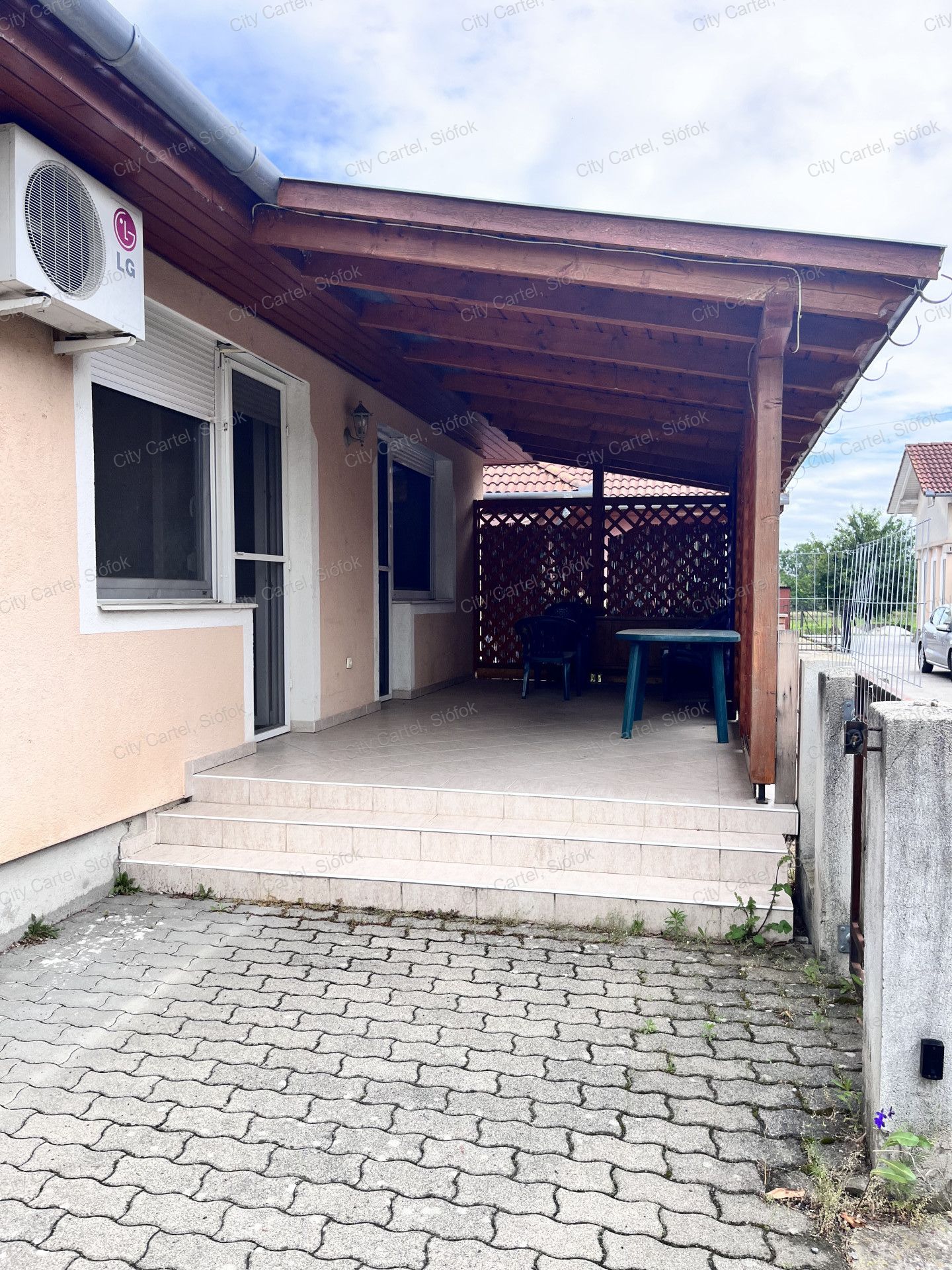 A fájl már létezik a célhelyen: import/kepek/vizjeles_5299925.jpg
For sale house Siófok  74 m<sup>2</sup> 0.35 millió Ft