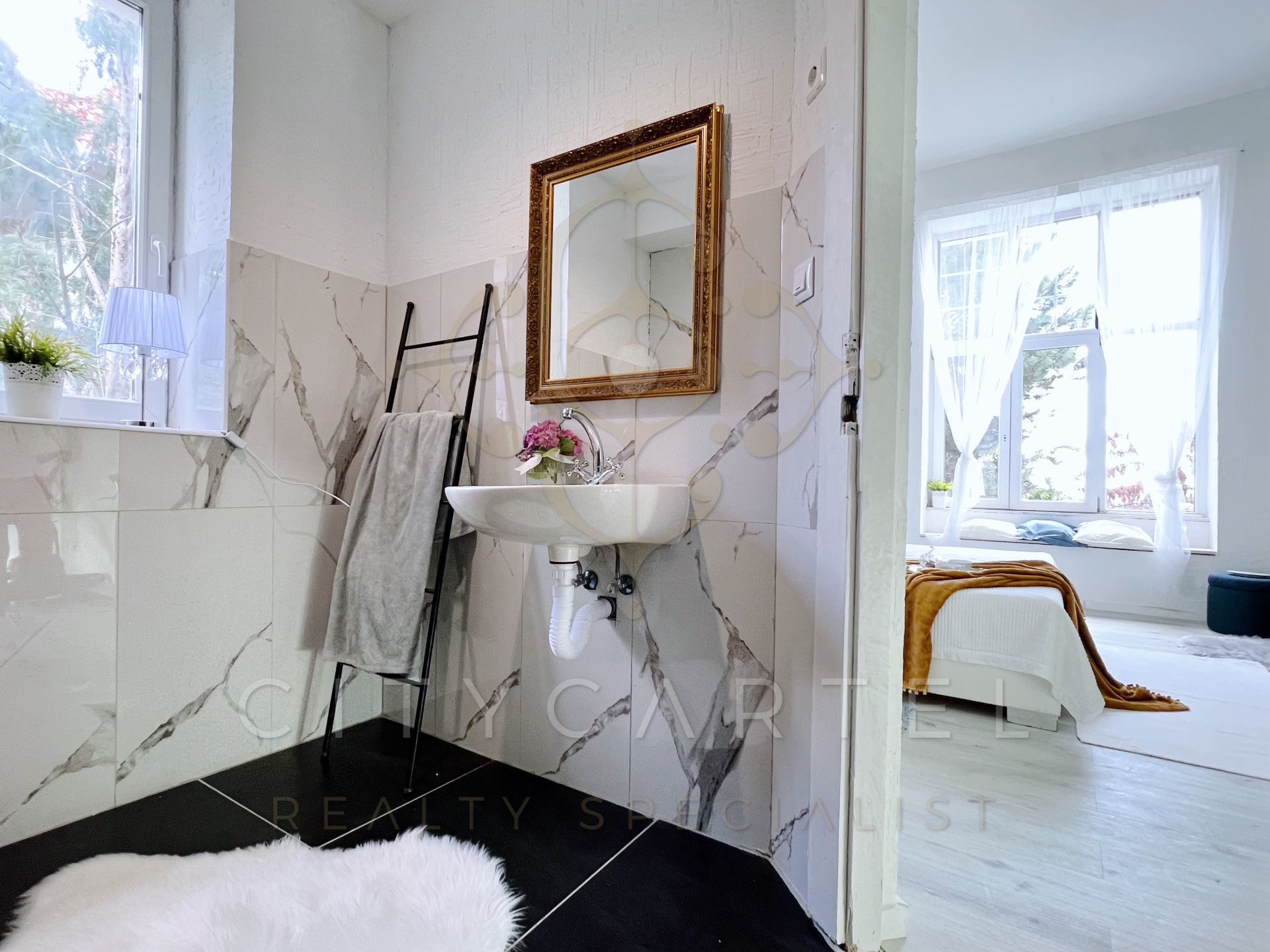 A fájl már létezik a célhelyen: import/kepek/vizjeles_5321059.jpg
For sale house Budapest, XI. kerület  410 m<sup>2</sup> 1300000 EUR