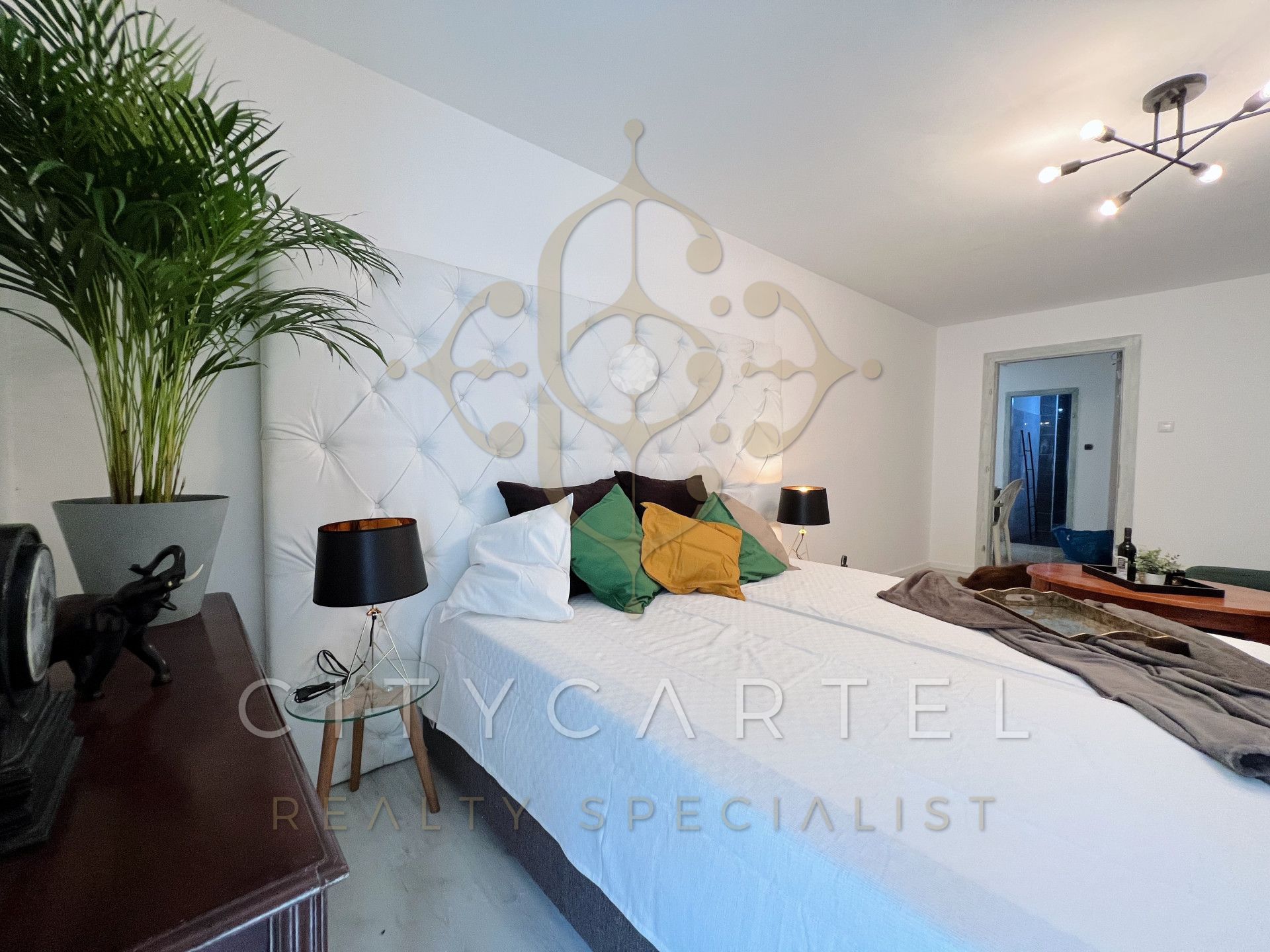 A fájl már létezik a célhelyen: import/kepek/vizjeles_5321083.jpg
For sale house Budapest, XI. kerület  410 m<sup>2</sup> 1300000 EUR