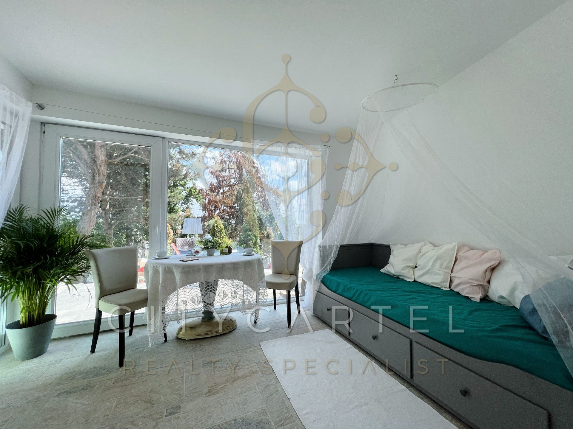 A fájl már létezik a célhelyen: import/kepek/vizjeles_5322058.jpg
For sale house Budapest, XI. kerület  410 m<sup>2</sup> 1300000 EUR