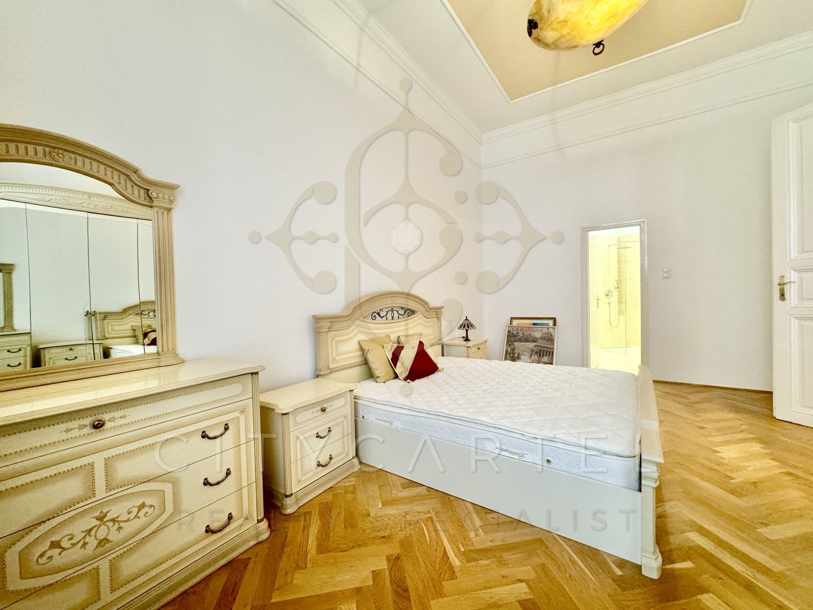 A fájl már létezik a célhelyen: import/kepek/vizjeles_5331885.jpg
Eladó Téglalakás Budapest, VI. kerület  90 m<sup>2</sup> 139 millió Ft