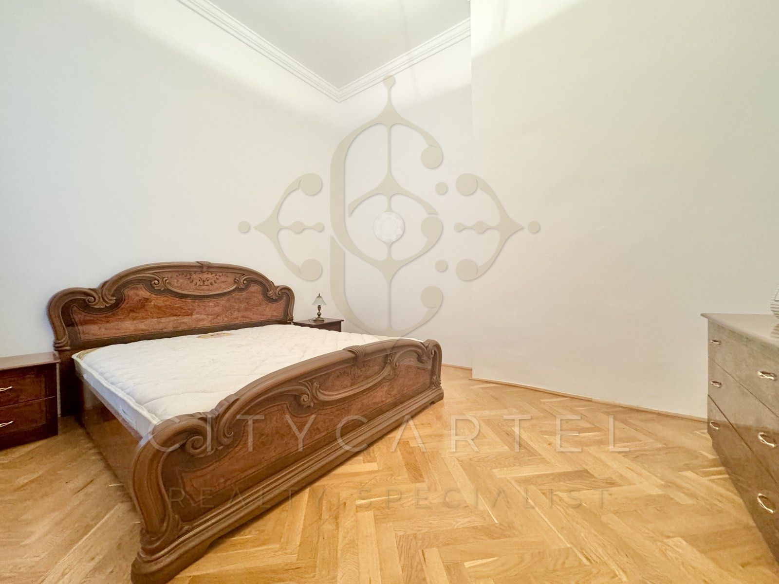 A fájl már létezik a célhelyen: import/kepek/vizjeles_5331888.jpg
Eladó Téglalakás Budapest, VI. kerület  90 m<sup>2</sup> 139 millió Ft