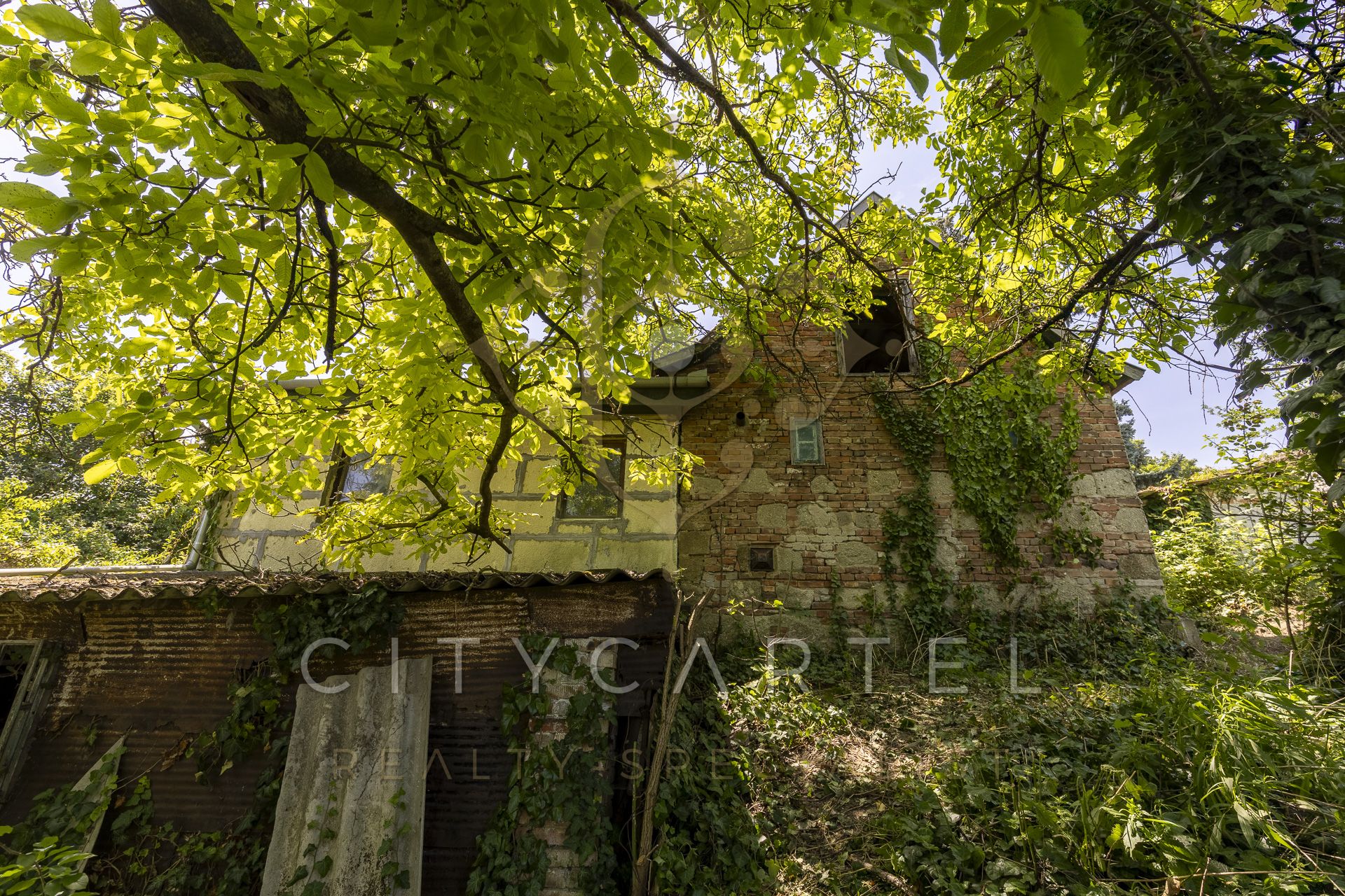 A fájl már létezik a célhelyen: import/kepek/vizjeles_5333388.jpg
Eladó Építési telek Verőce  996 m<sup>2</sup> 58 millió Ft