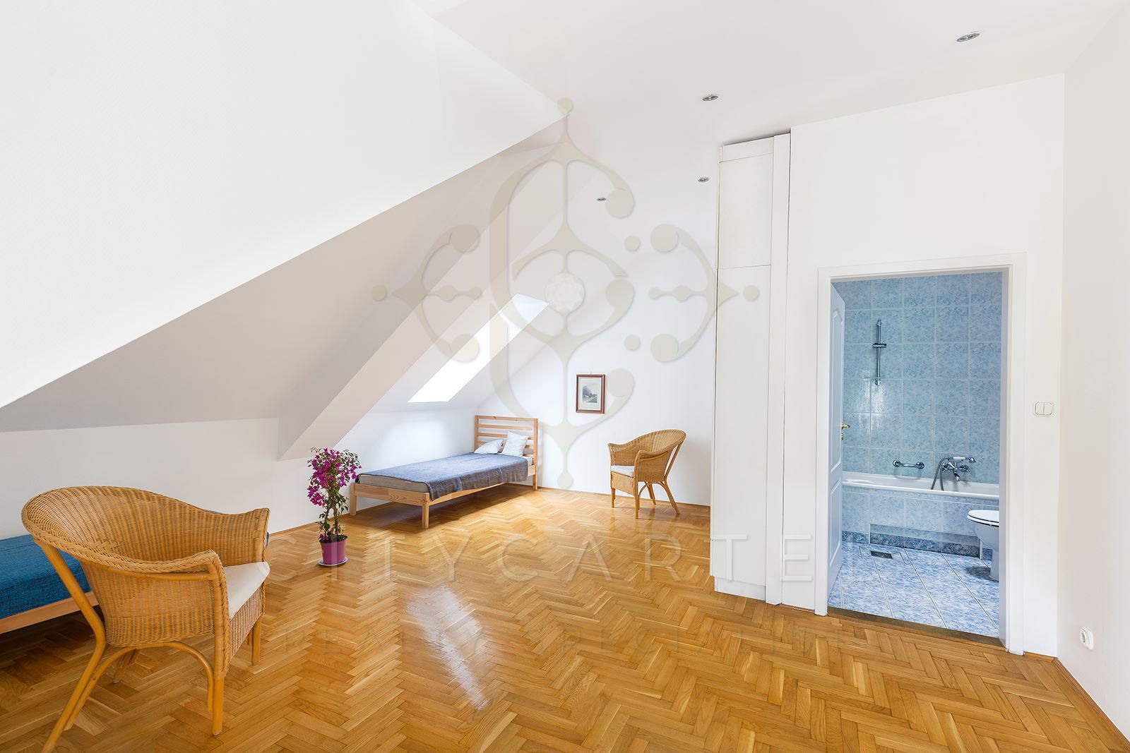A fájl már létezik a célhelyen: import/kepek/vizjeles_5334248.jpg
Eladó Téglalakás Budapest, II. kerület  140 m<sup>2</sup> 198.5 millió Ft