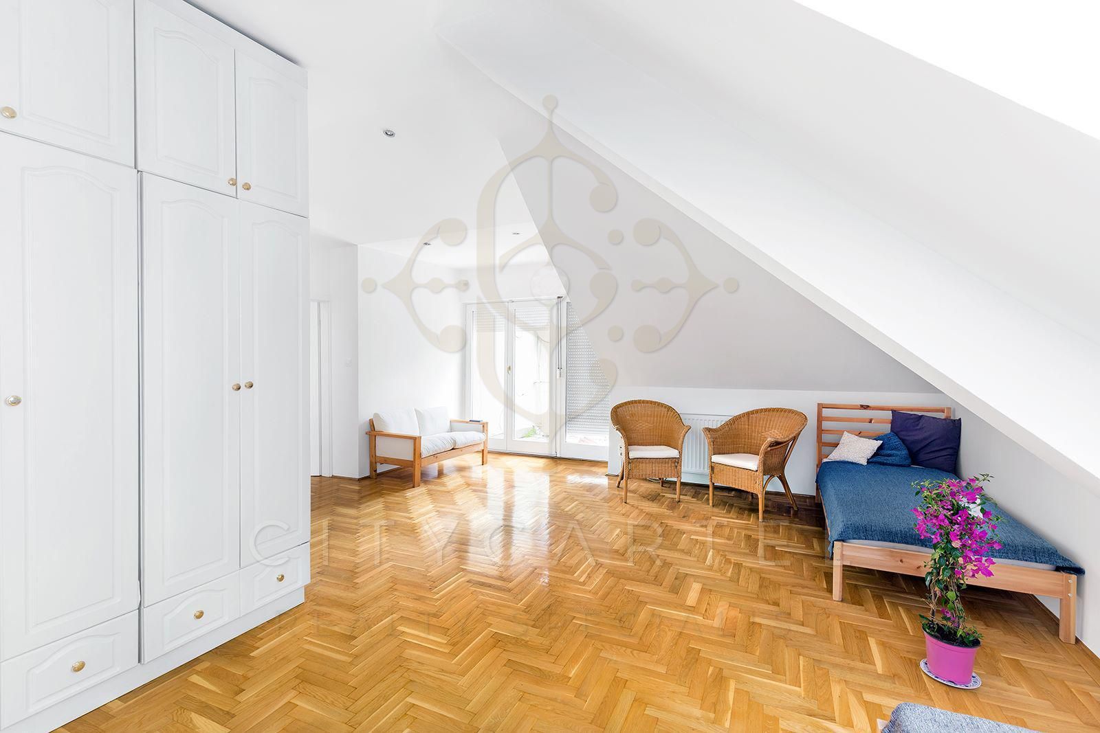 A fájl már létezik a célhelyen: import/kepek/vizjeles_5334271.jpg
Eladó Téglalakás Budapest, II. kerület  140 m<sup>2</sup> 198.5 millió Ft