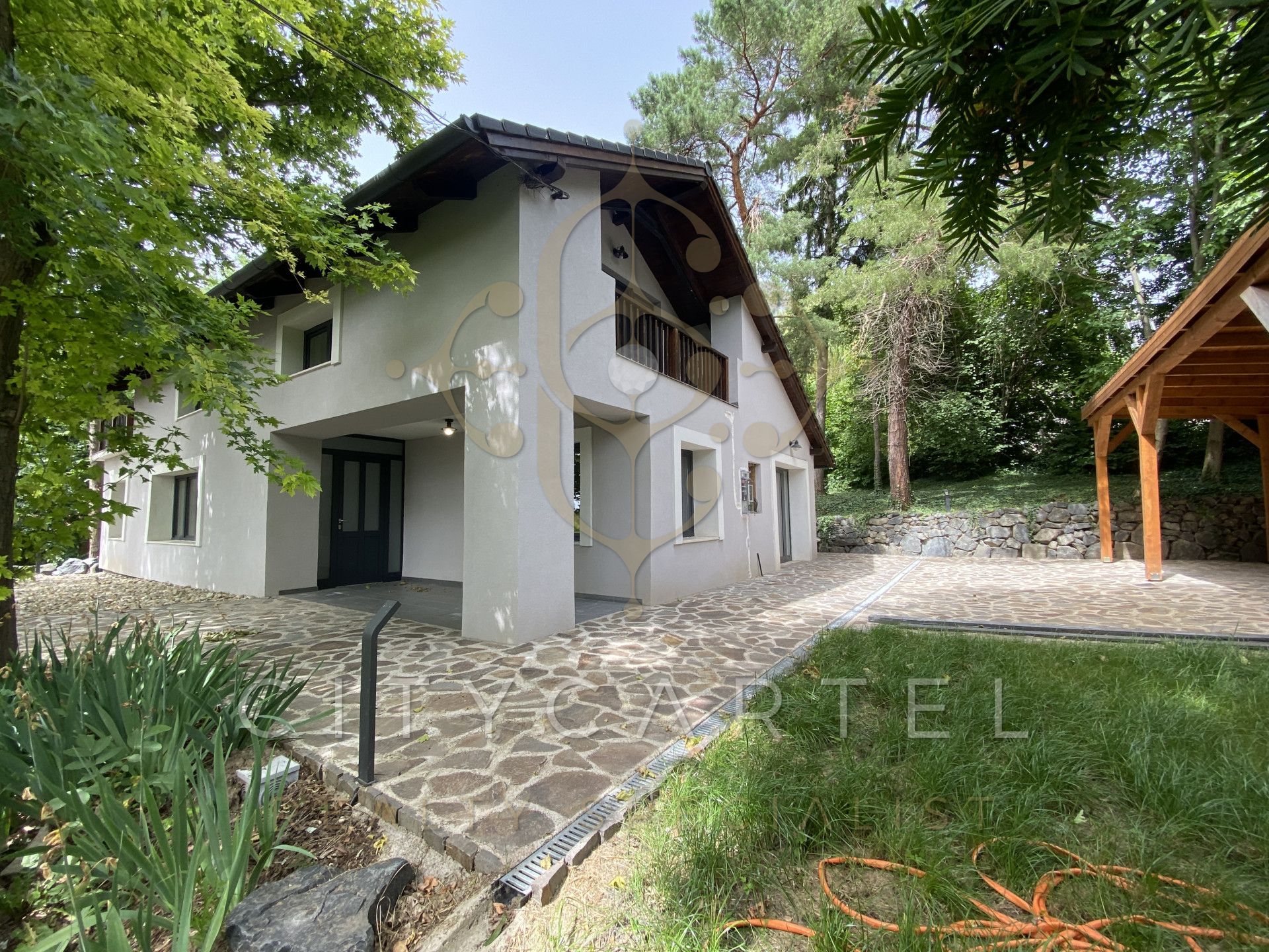 A fájl már létezik a célhelyen: import/kepek/vizjeles_5335063.jpg
Eladó Családi ház Fonyód  200 m<sup>2</sup> 299 millió Ft