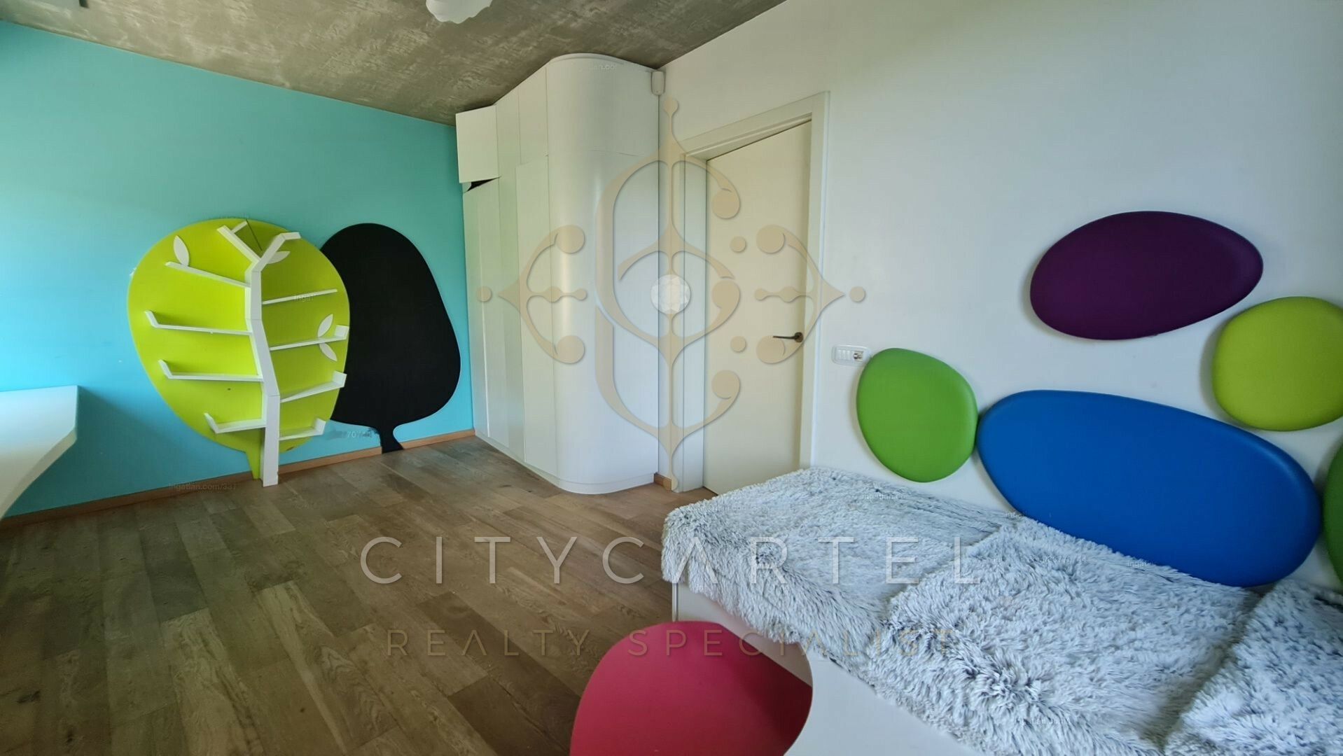 A fájl már létezik a célhelyen: import/kepek/vizjeles_5335253.jpg
Eladó Családi ház Budapest, III. kerület  361 m<sup>2</sup> 1800000 EUR
