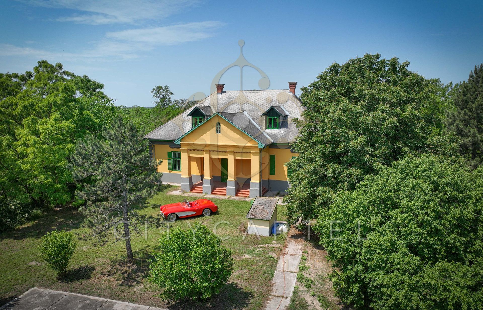A fájl már létezik a célhelyen: import/kepek/vizjeles_5340418.jpg
For sale Villa, castle, mansion Kunadacs  600 m<sup>2</sup> 385000 EUR