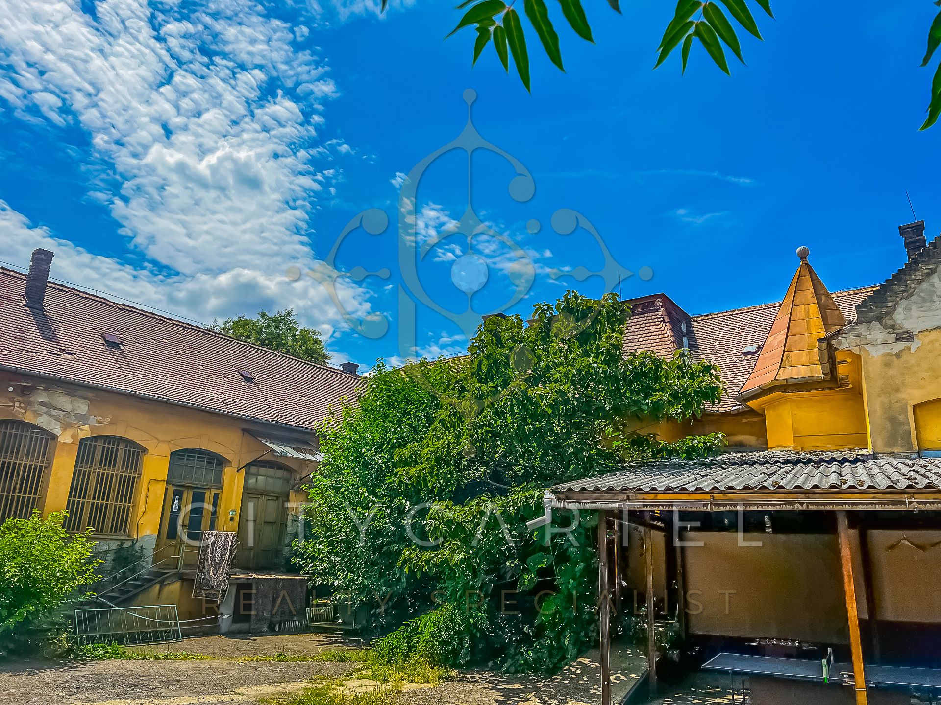 A fájl már létezik a célhelyen: import/kepek/vizjeles_5344391.jpg
For sale Villa, castle, mansion Kecskemét  1000 m<sup>2</sup> 299 millió Ft