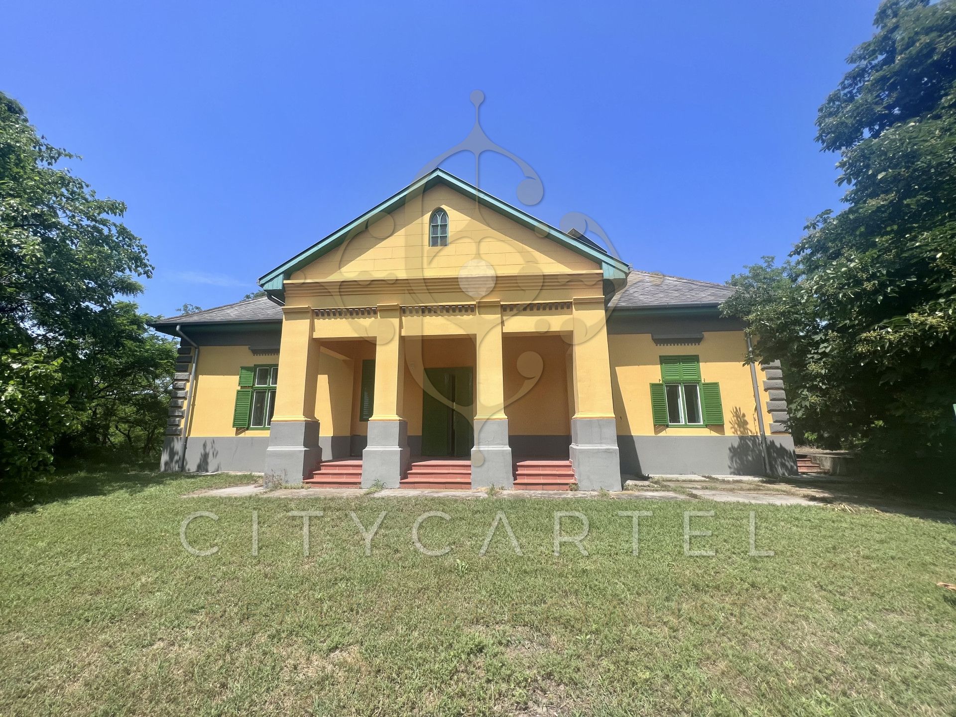 A fájl már létezik a célhelyen: import/kepek/vizjeles_5348553.jpg
For sale Villa, castle, mansion Kunadacs  600 m<sup>2</sup> 385000 EUR