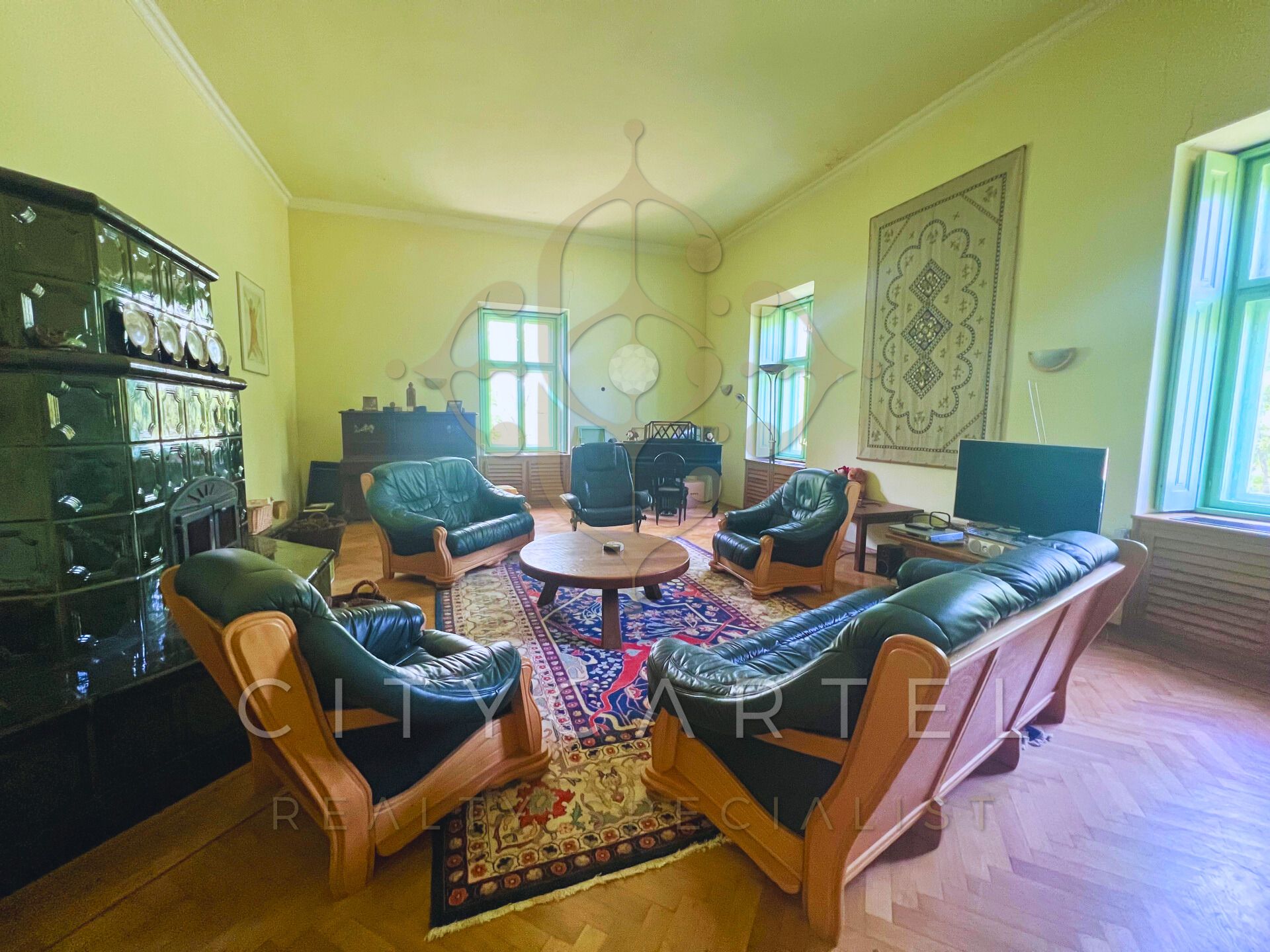 A fájl már létezik a célhelyen: import/kepek/vizjeles_5351016.jpg
For sale Villa, castle, mansion Kunadacs  600 m<sup>2</sup> 385000 EUR