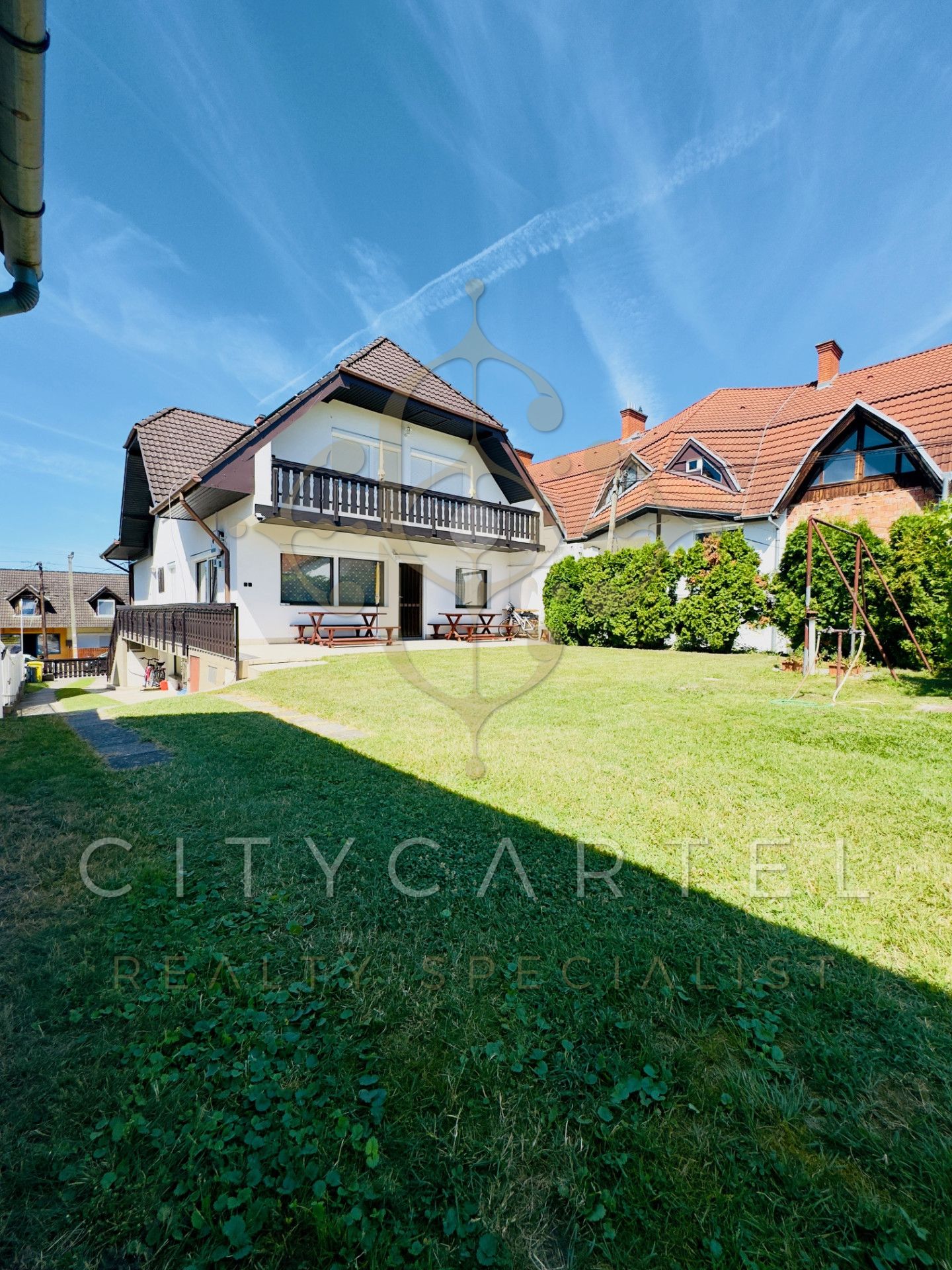 A fájl már létezik a célhelyen: import/kepek/vizjeles_5353266.jpg
Eladó Családi ház Balatonlelle  370 m<sup>2</sup> 149.9 millió Ft