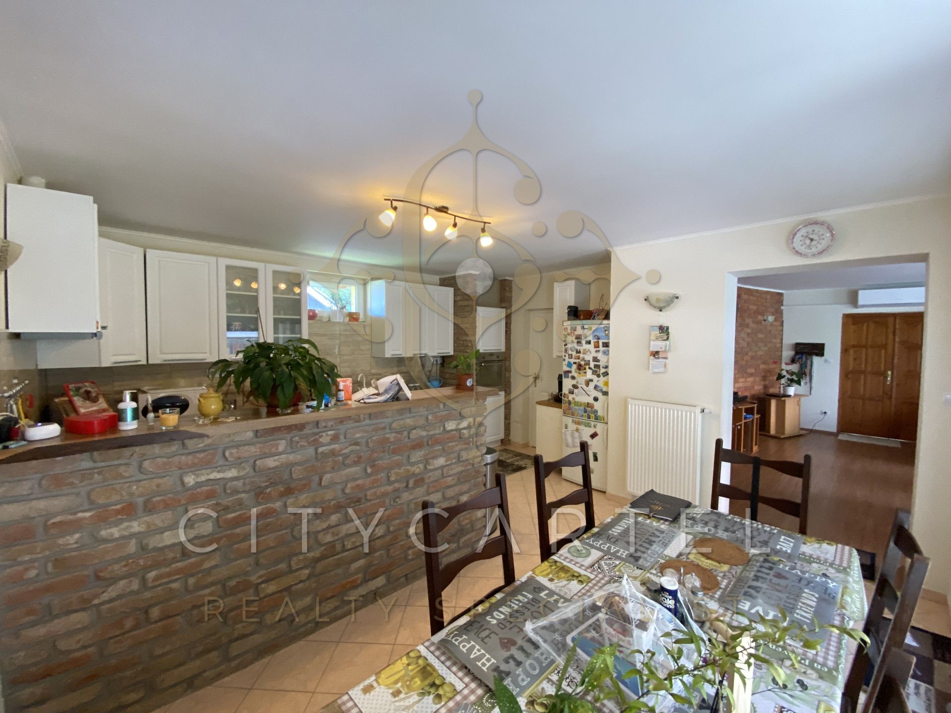 A fájl már létezik a célhelyen: import/kepek/vizjeles_5357548.jpg
For sale house Balatonboglár  310 m<sup>2</sup> 169.99 millió Ft