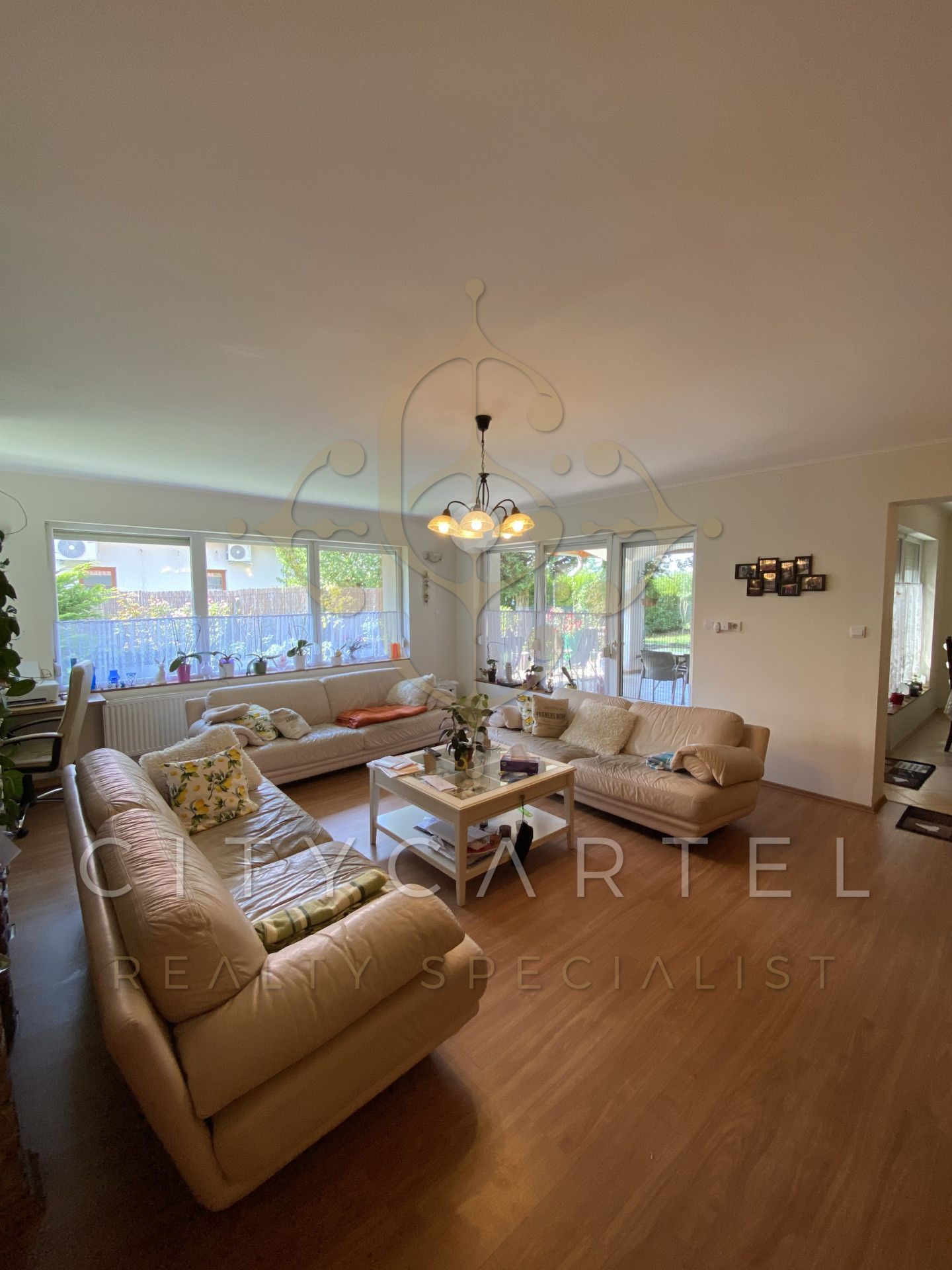 A fájl már létezik a célhelyen: import/kepek/vizjeles_5357557.jpg
For sale house Balatonboglár  310 m<sup>2</sup> 169.99 millió Ft