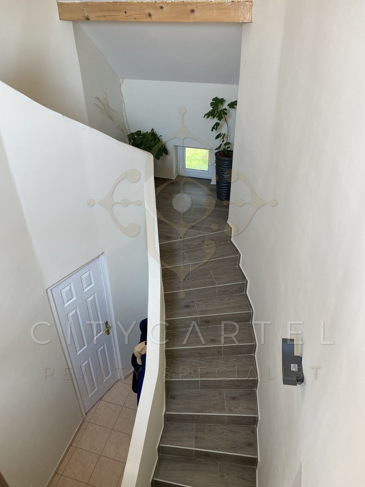 A fájl már létezik a célhelyen: import/kepek/vizjeles_5357562.jpg
For sale house Balatonboglár  310 m<sup>2</sup> 169.99 millió Ft