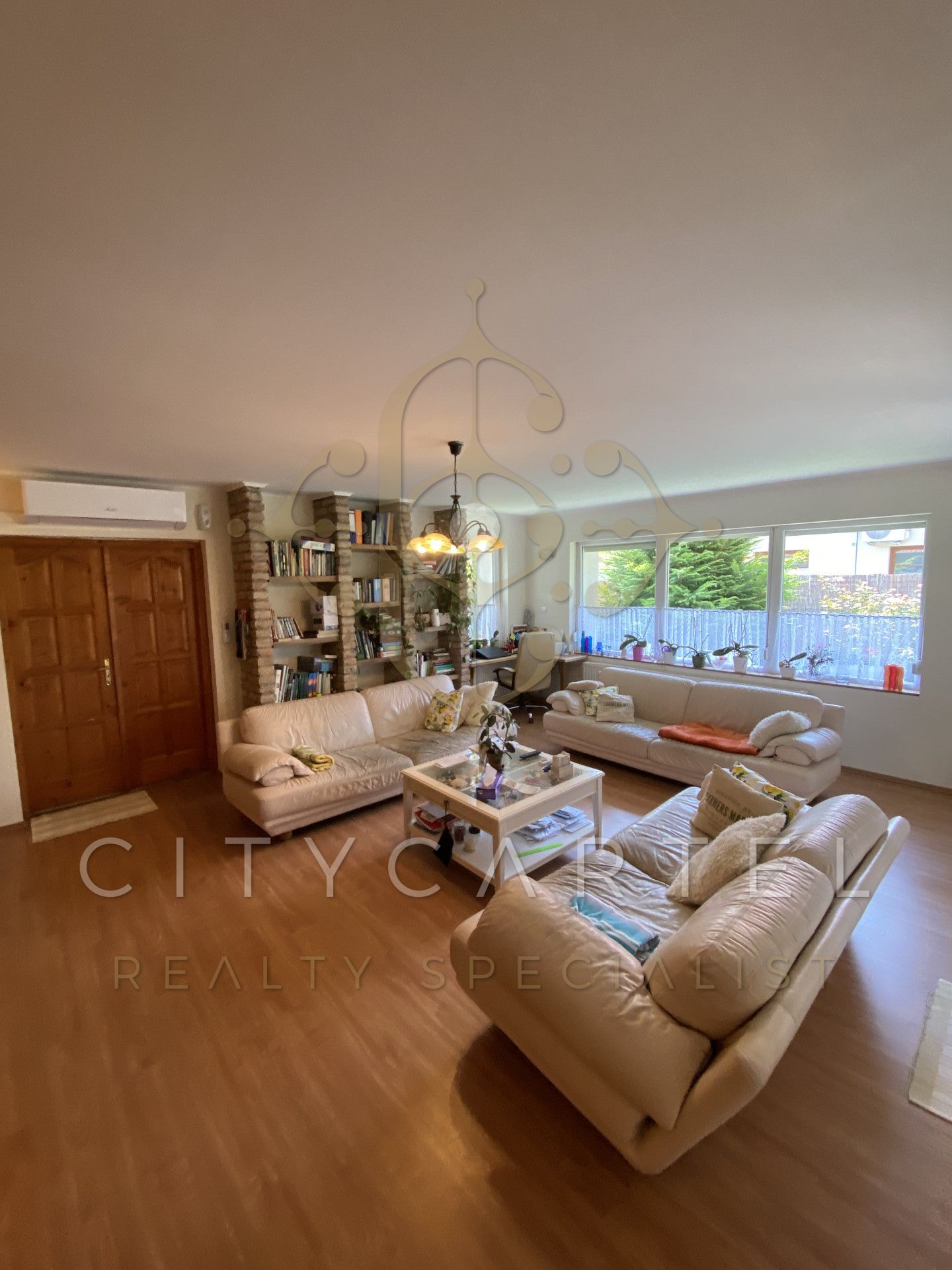 A fájl már létezik a célhelyen: import/kepek/vizjeles_5357563.jpg
For sale house Balatonboglár  310 m<sup>2</sup> 169.99 millió Ft