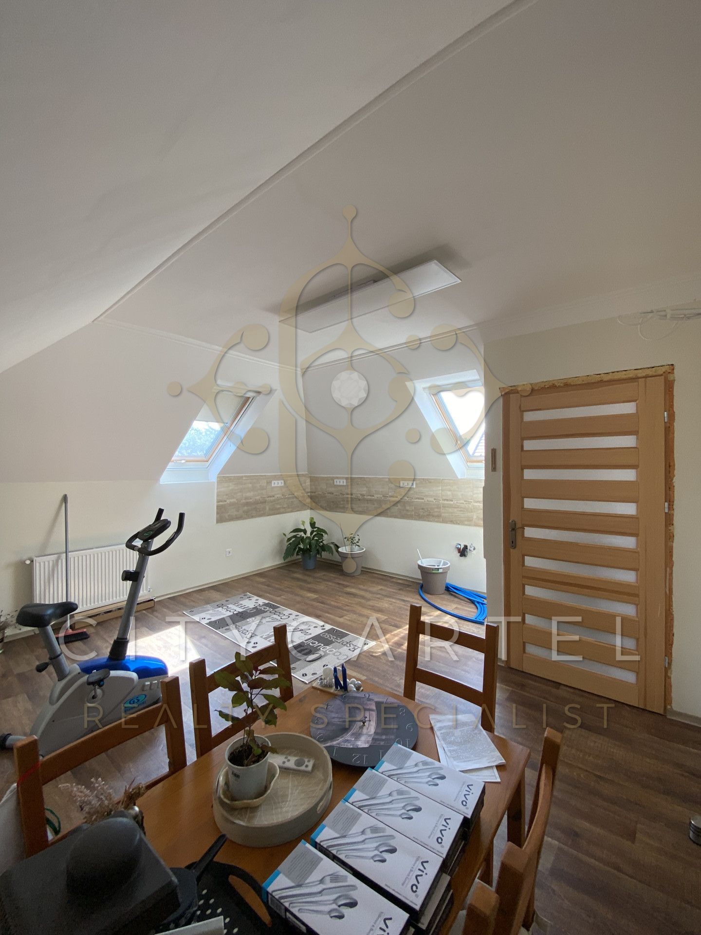 A fájl már létezik a célhelyen: import/kepek/vizjeles_5357564.jpg
For sale house Balatonboglár  310 m<sup>2</sup> 169.99 millió Ft