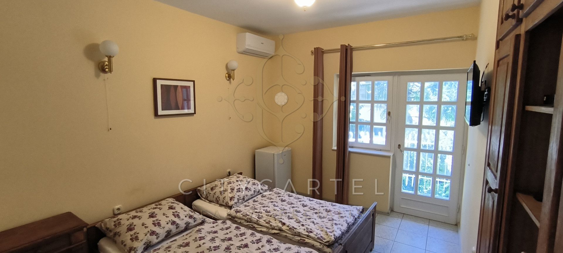 A fájl már létezik a célhelyen: import/kepek/vizjeles_5358830.jpg
Eladó Szálloda, panzió Siófok  254 m<sup>2</sup> 259 millió Ft