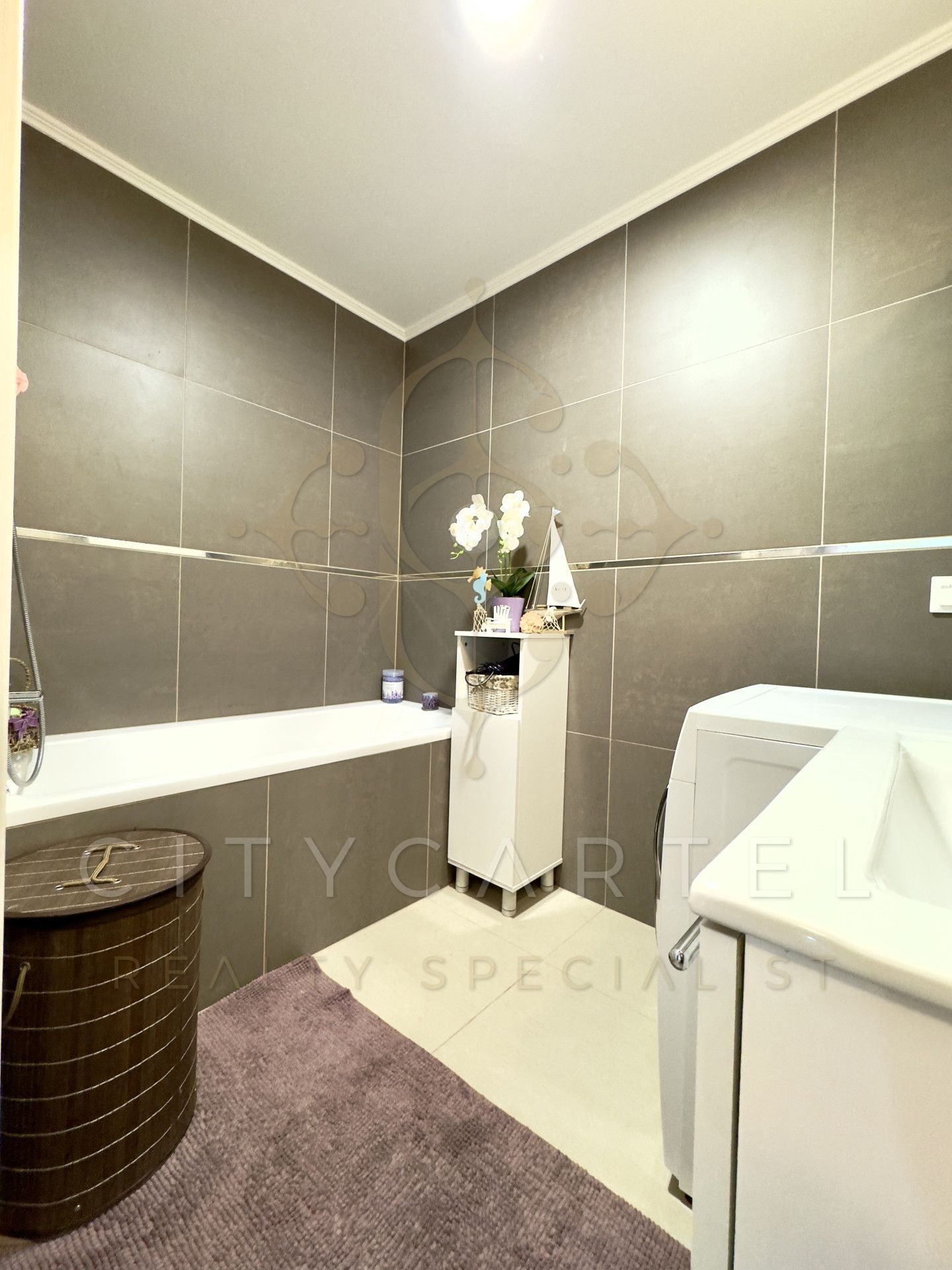 A fájl már létezik a célhelyen: import/kepek/vizjeles_5366218.jpg
For sale flat Siófok  125 m<sup>2</sup> 194.9 millió Ft