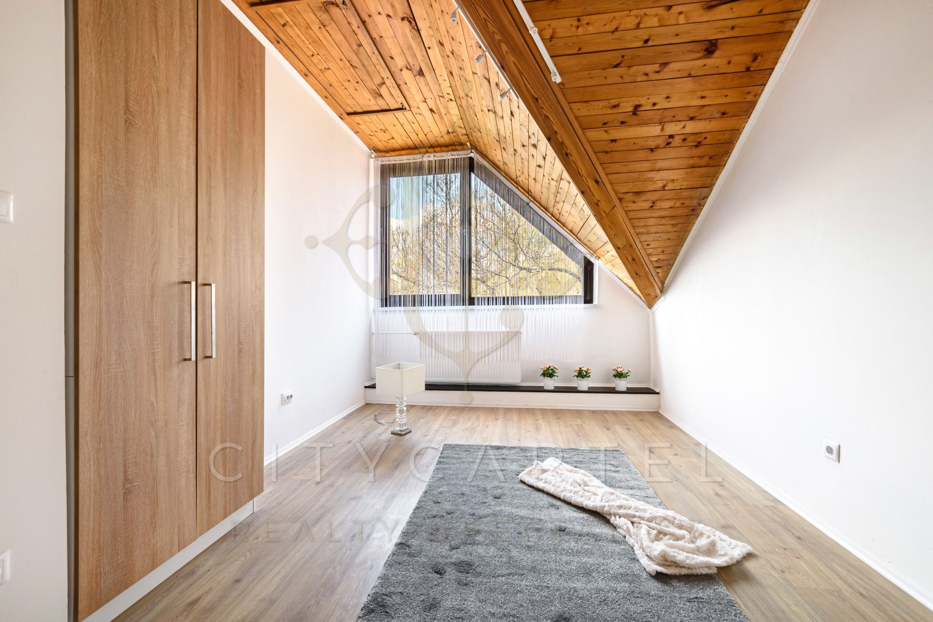 A fájl már létezik a célhelyen: import/kepek/vizjeles_5369086.jpg
For sale Terraced house Budapest, XII. kerület  296 m<sup>2</sup> 445 millió Ft