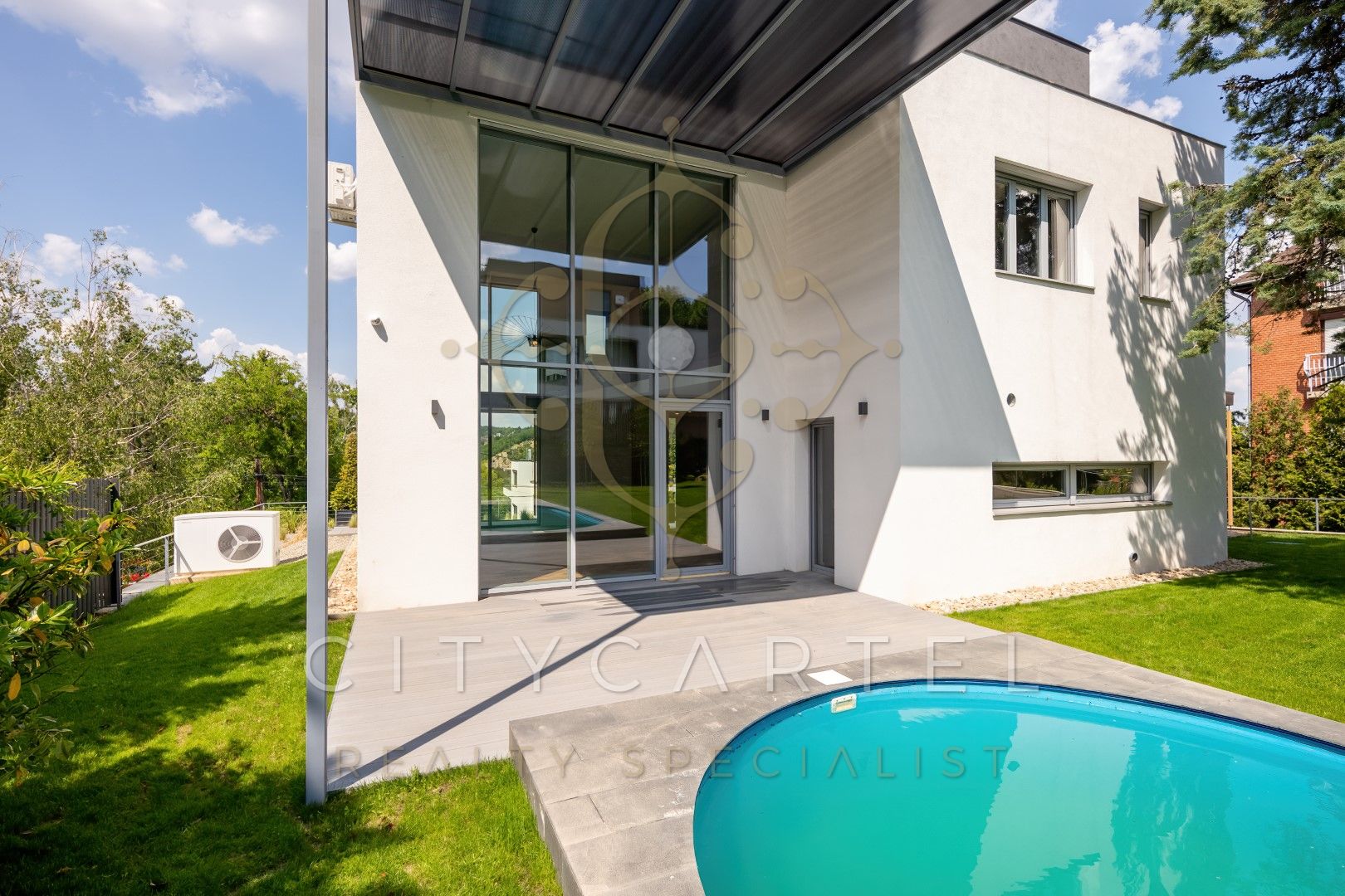 A fájl már létezik a célhelyen: import/kepek/vizjeles_5369325.jpg
For sale Villa, castle, mansion Budapest, II. kerület  420 m<sup>2</sup> 1250 millió Ft
