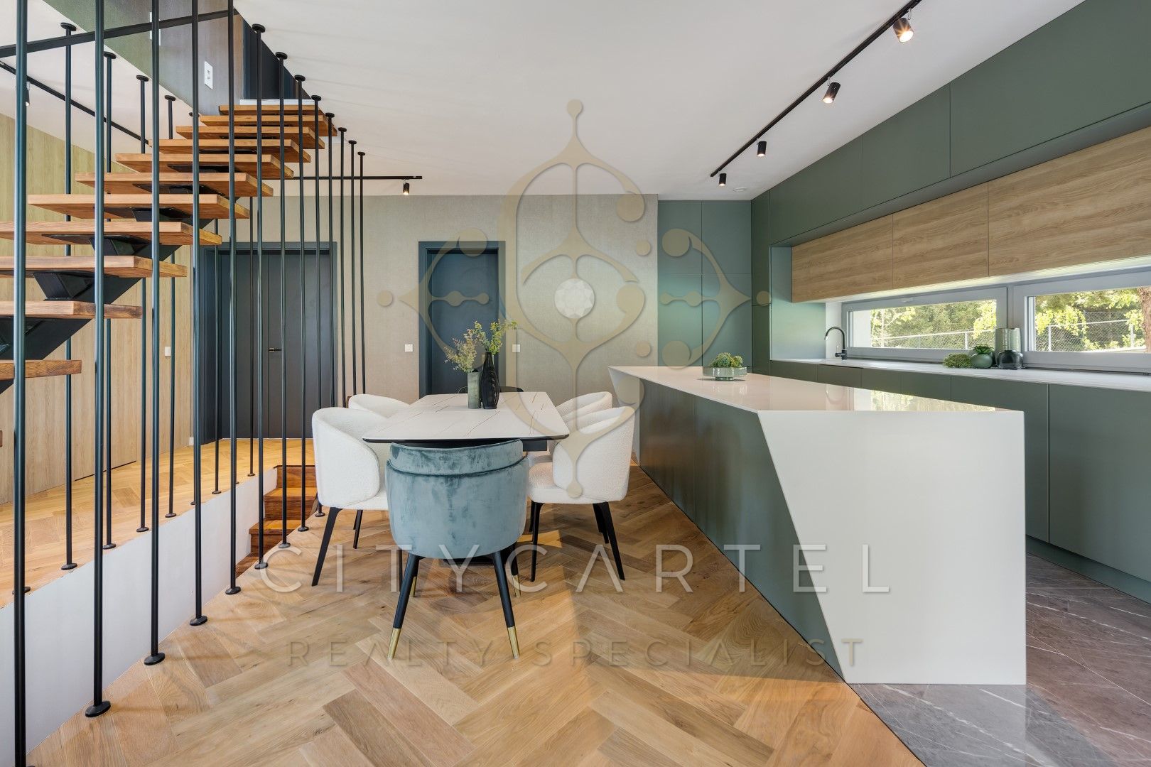 A fájl már létezik a célhelyen: import/kepek/vizjeles_5369329.jpg
For sale Villa, castle, mansion Budapest, II. kerület  420 m<sup>2</sup> 1250 millió Ft