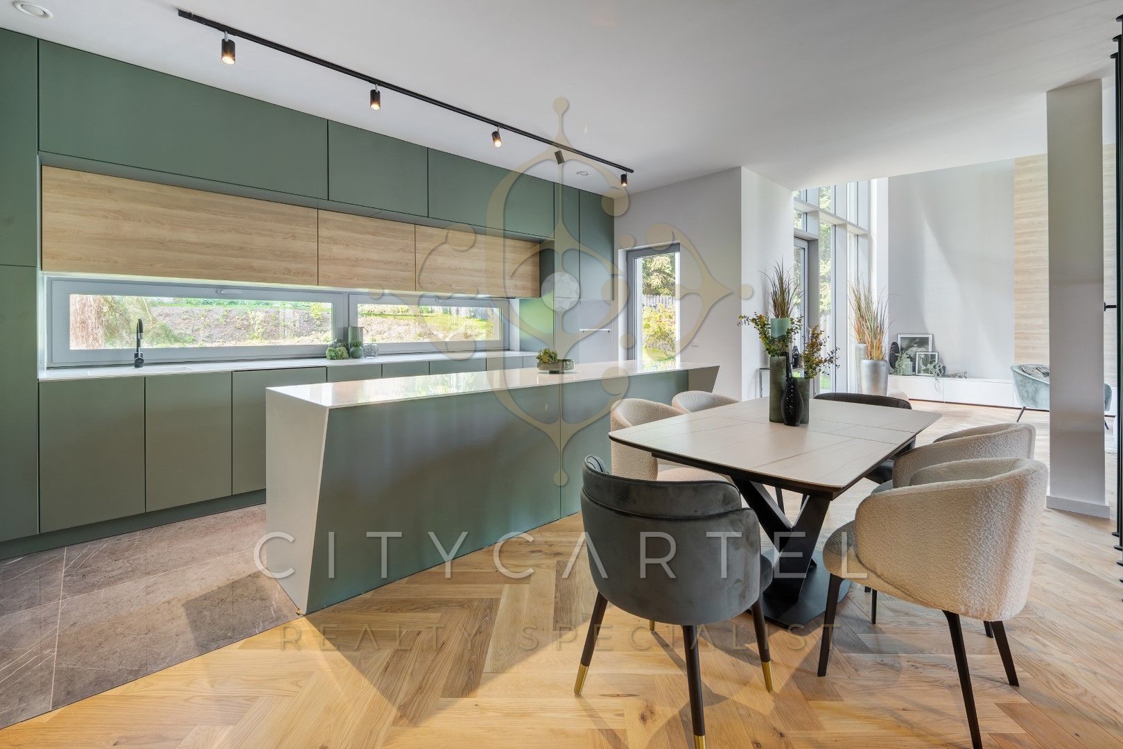 A fájl már létezik a célhelyen: import/kepek/vizjeles_5369334.jpg
For sale Villa, castle, mansion Budapest, II. kerület  420 m<sup>2</sup> 1250 millió Ft