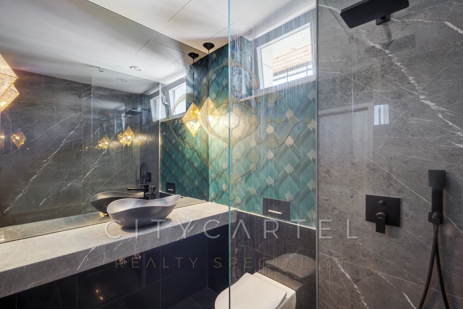 A fájl már létezik a célhelyen: import/kepek/vizjeles_5369341.jpg
For sale Villa, castle, mansion Budapest, II. kerület  420 m<sup>2</sup> 1250 millió Ft