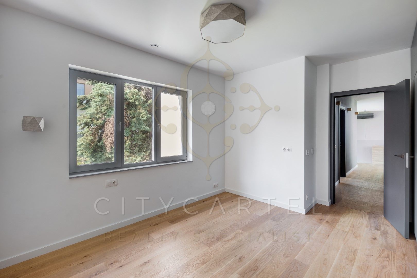 A fájl már létezik a célhelyen: import/kepek/vizjeles_5369344.jpg
For sale Villa, castle, mansion Budapest, II. kerület  420 m<sup>2</sup> 1250 millió Ft