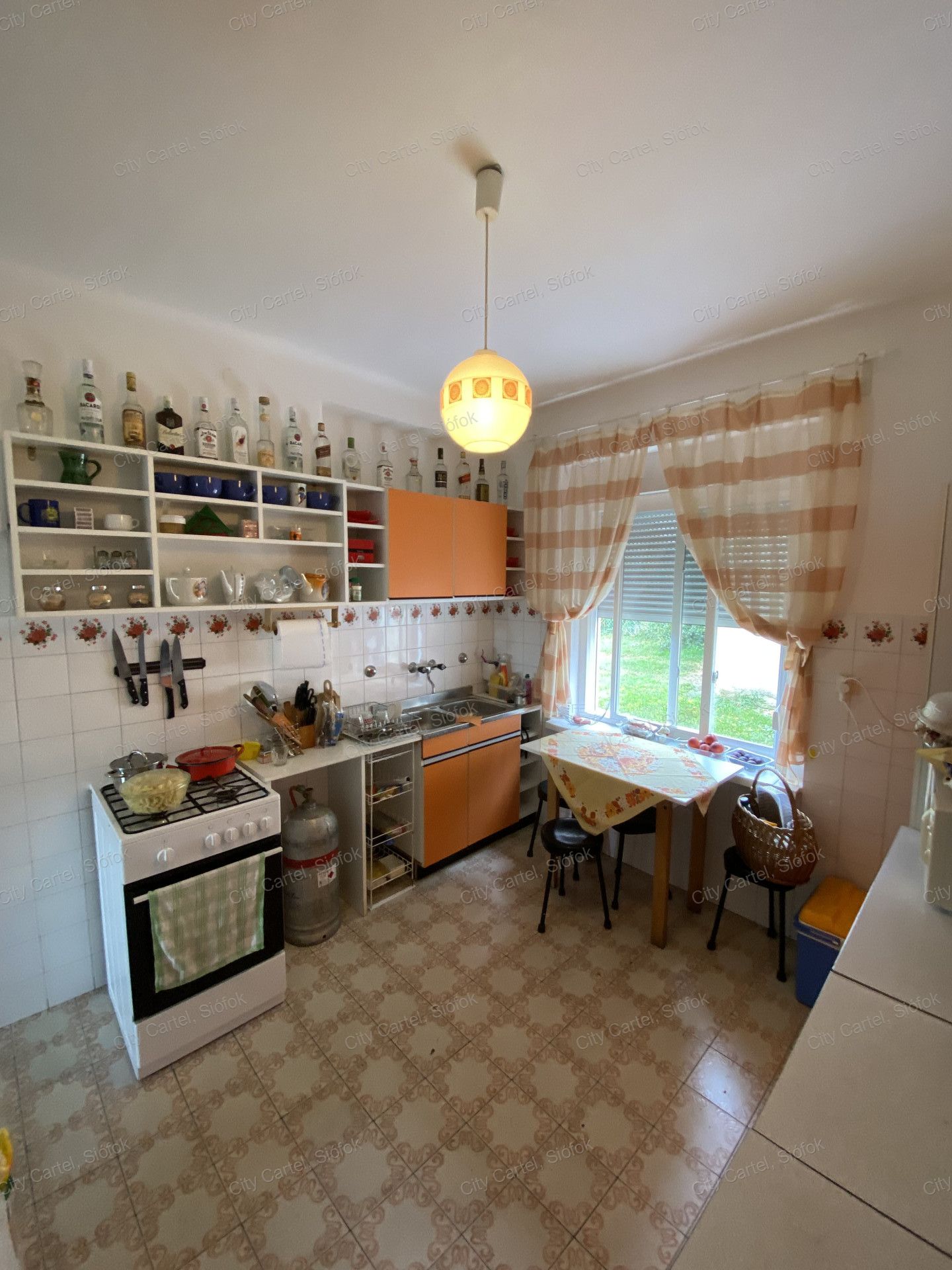 A fájl már létezik a célhelyen: import/kepek/vizjeles_5381738.jpg
Eladó nyaraló Fonyód  140 m<sup>2</sup> 74.9 millió Ft