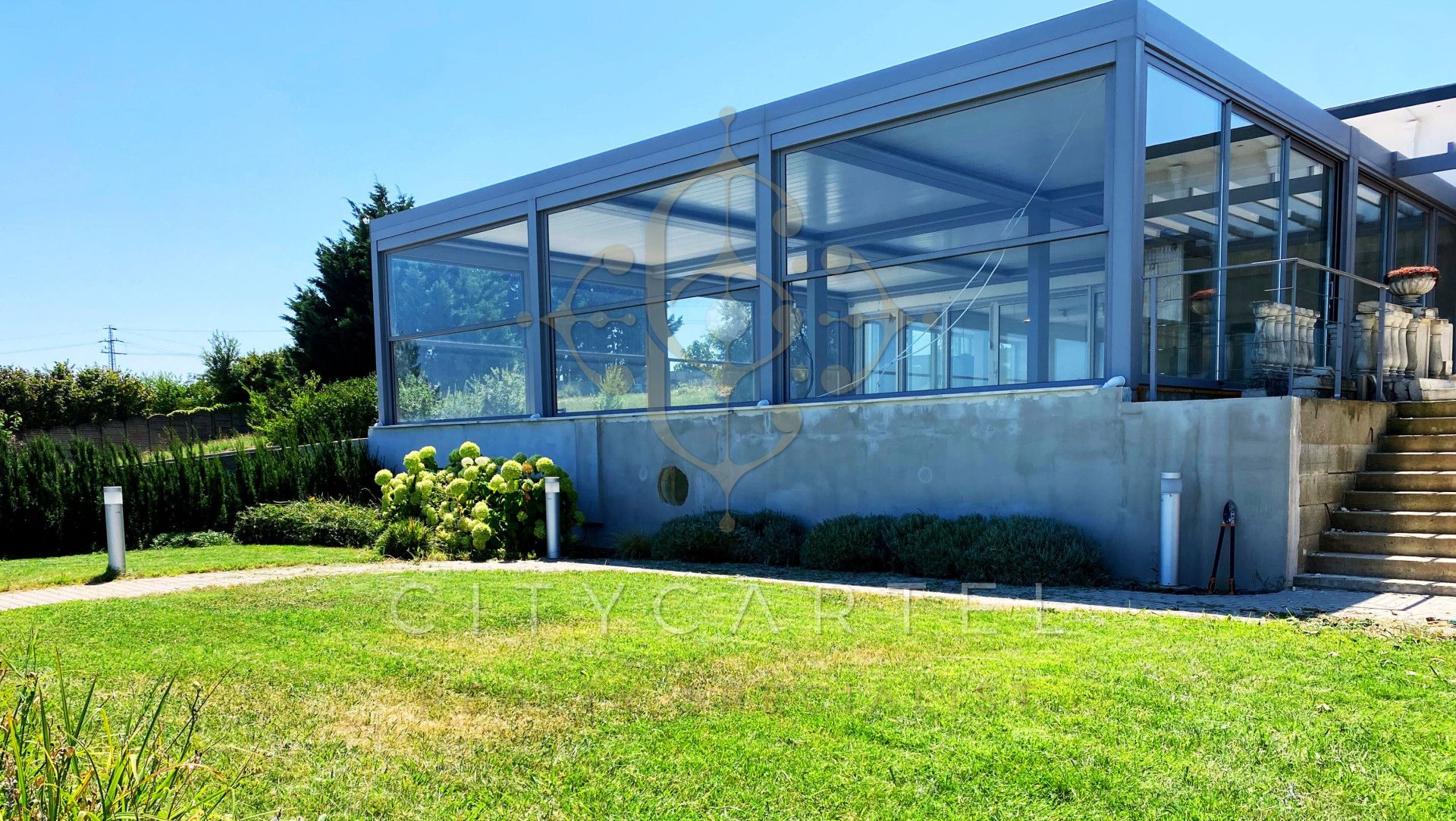 A fájl már létezik a célhelyen: import/kepek/vizjeles_5382984.jpg
Eladó Családi ház Törökbálint  2000 m<sup>2</sup> 4499000 EUR