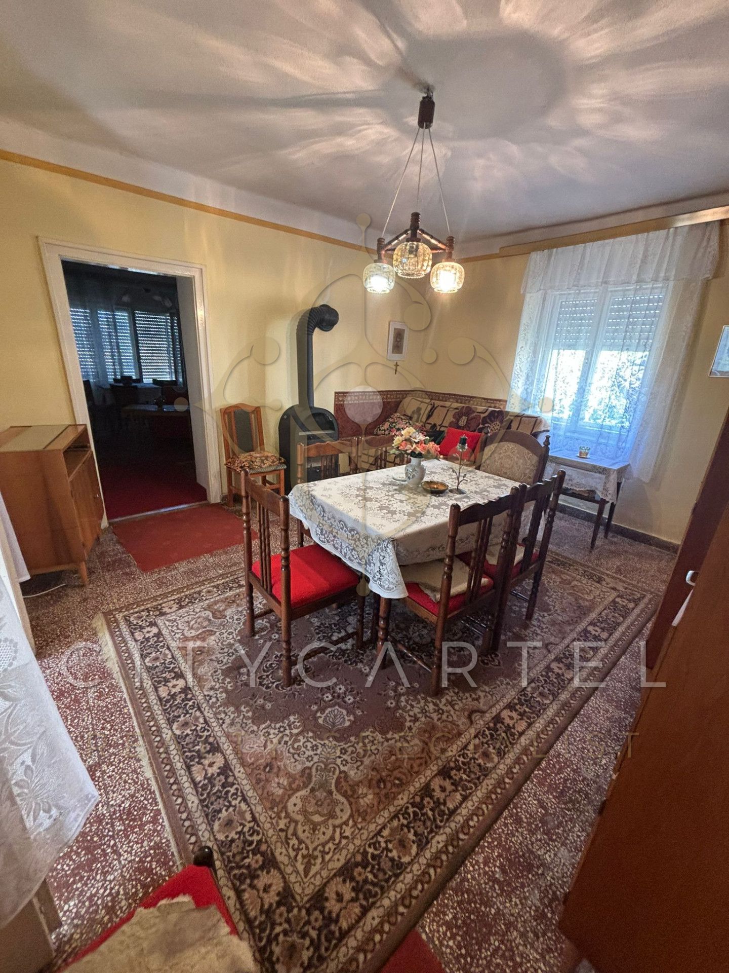 A fájl már létezik a célhelyen: import/kepek/vizjeles_5384185.jpg
Eladó Családi ház Hács  82 m<sup>2</sup> 34.9 millió Ft