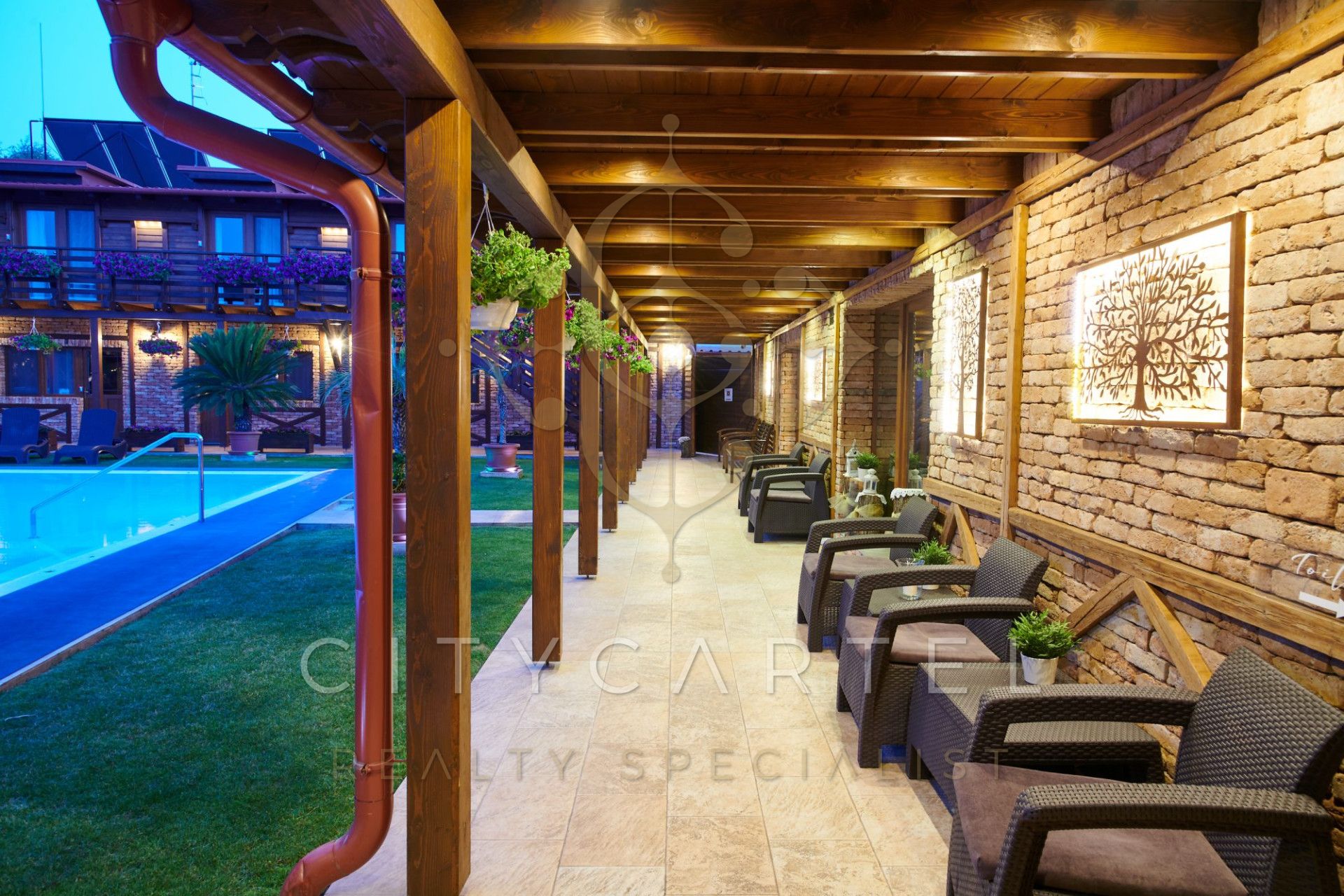 A fájl már létezik a célhelyen: import/kepek/vizjeles_5386892.jpg
For sale Hotel, guesthouse Ladánybene  755 m<sup>2</sup> 1200000 EUR