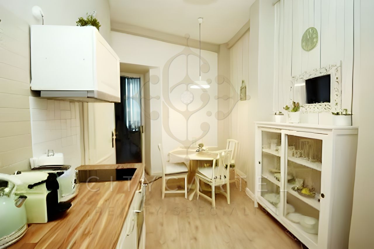 A fájl már létezik a célhelyen: import/kepek/vizjeles_5404120.jpg
For sale flat Budapest, V. kerület  61 m<sup>2</sup> 129.9 millió Ft