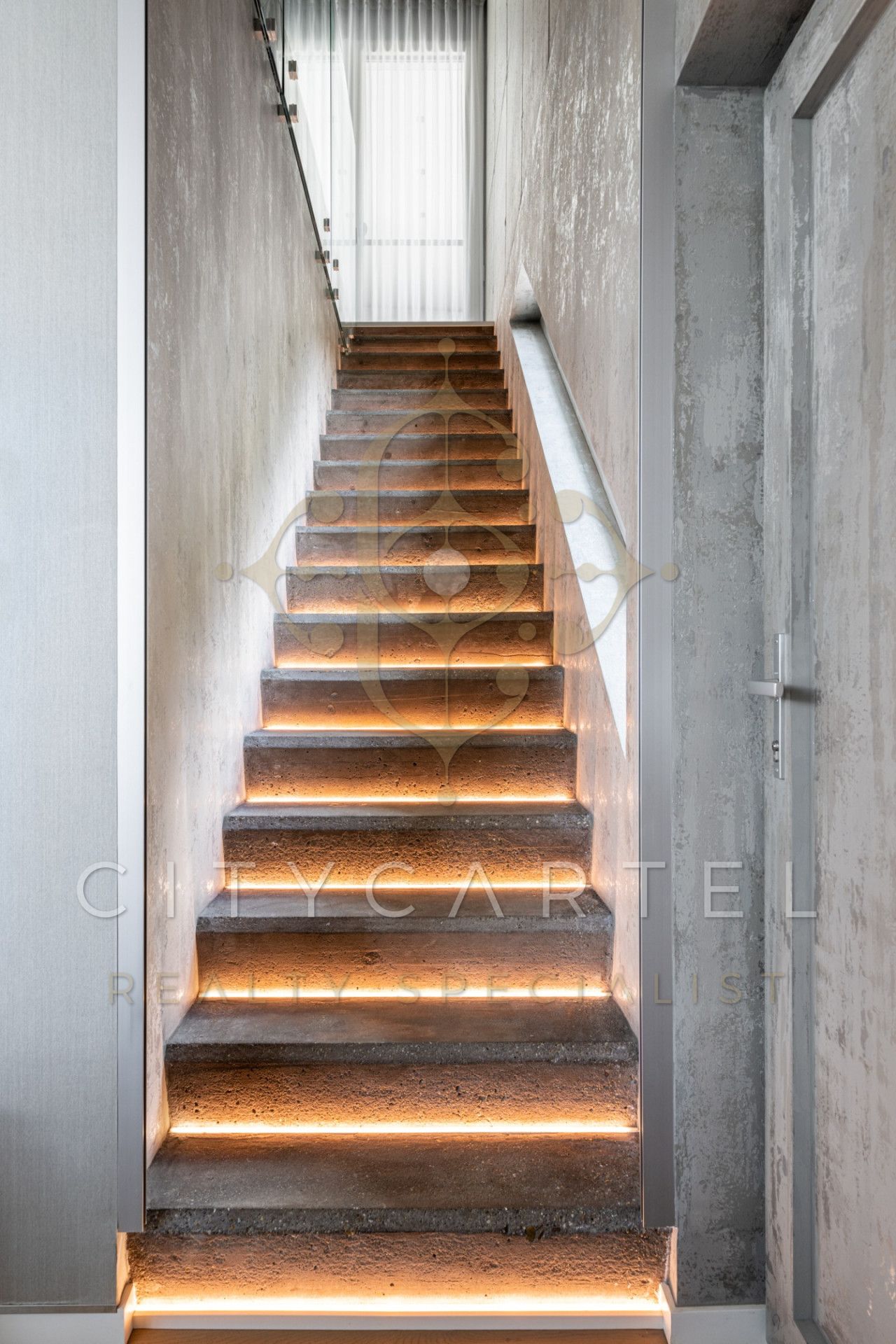 A fájl már létezik a célhelyen: import/kepek/vizjeles_5408325.jpg
For sale Villa, castle, mansion Budapest, II. kerület  615 m<sup>2</sup> 1390 millió Ft