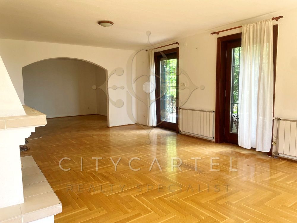 A fájl már létezik a célhelyen: import/kepek/vizjeles_5419262.jpg
Eladó Családi ház Budakeszi  350 m<sup>2</sup> 2300 EUR