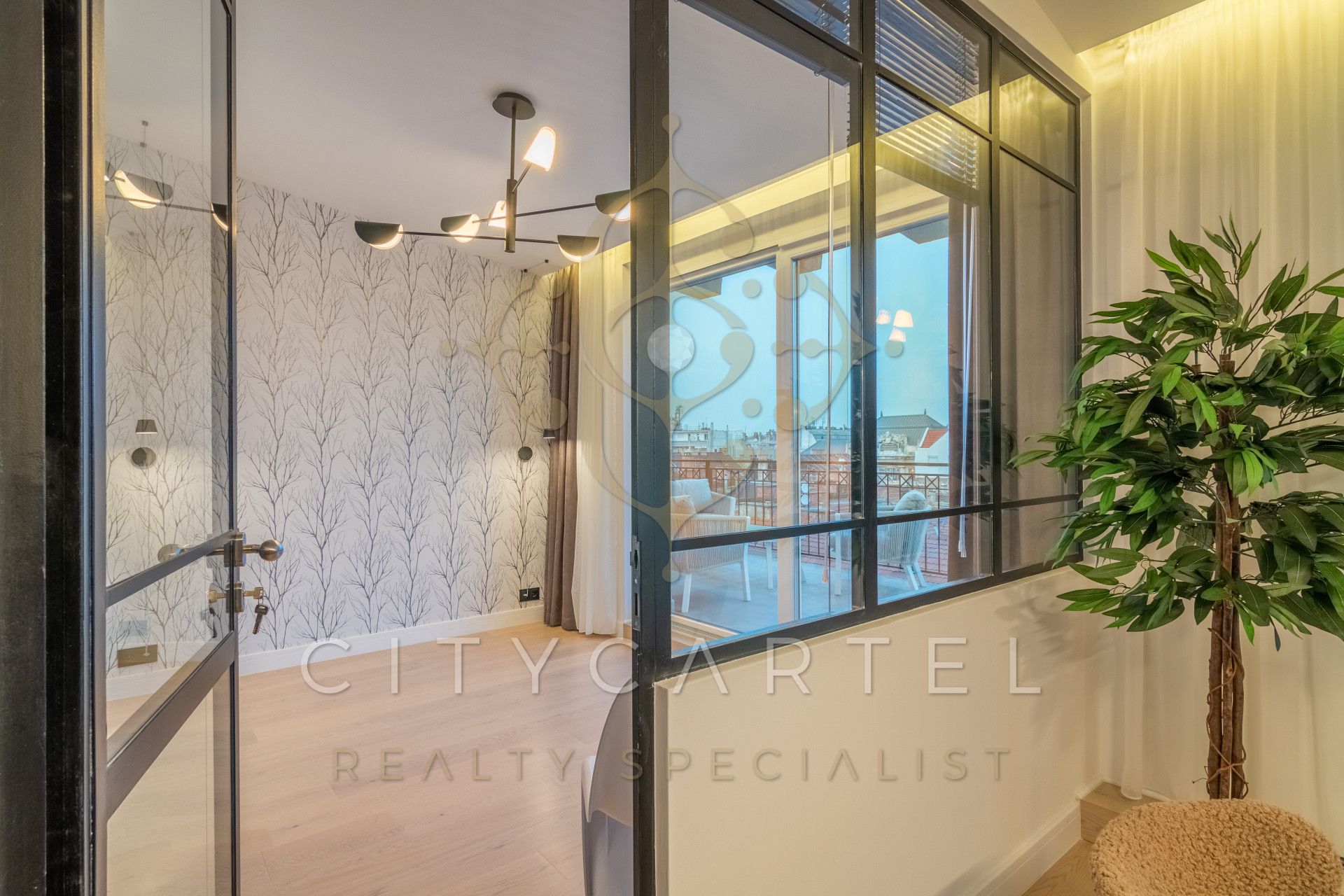 A fájl már létezik a célhelyen: import/kepek/vizjeles_5430990.jpg
Eladó Téglalakás Budapest, VII. kerület  118 m<sup>2</sup> 3900 EUR
