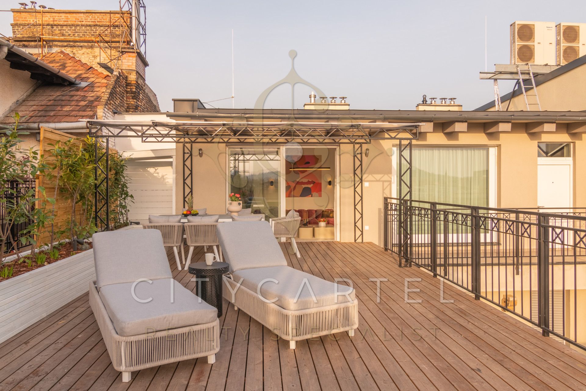 A fájl már létezik a célhelyen: import/kepek/vizjeles_5431020.jpg
Eladó Téglalakás Budapest, VII. kerület  118 m<sup>2</sup> 3900 EUR