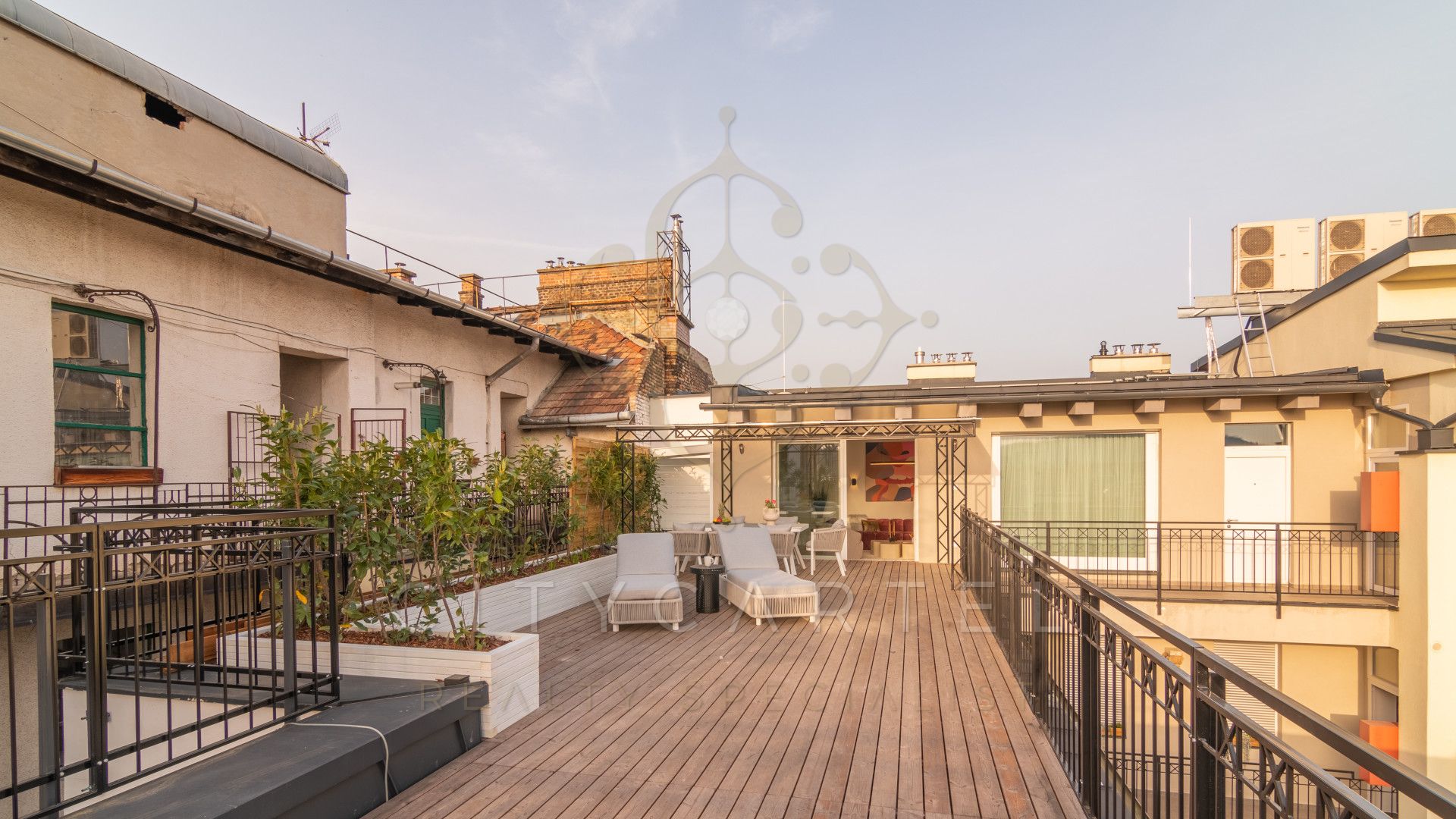 A fájl már létezik a célhelyen: import/kepek/vizjeles_5431022.jpg
Eladó Téglalakás Budapest, VII. kerület  118 m<sup>2</sup> 3900 EUR