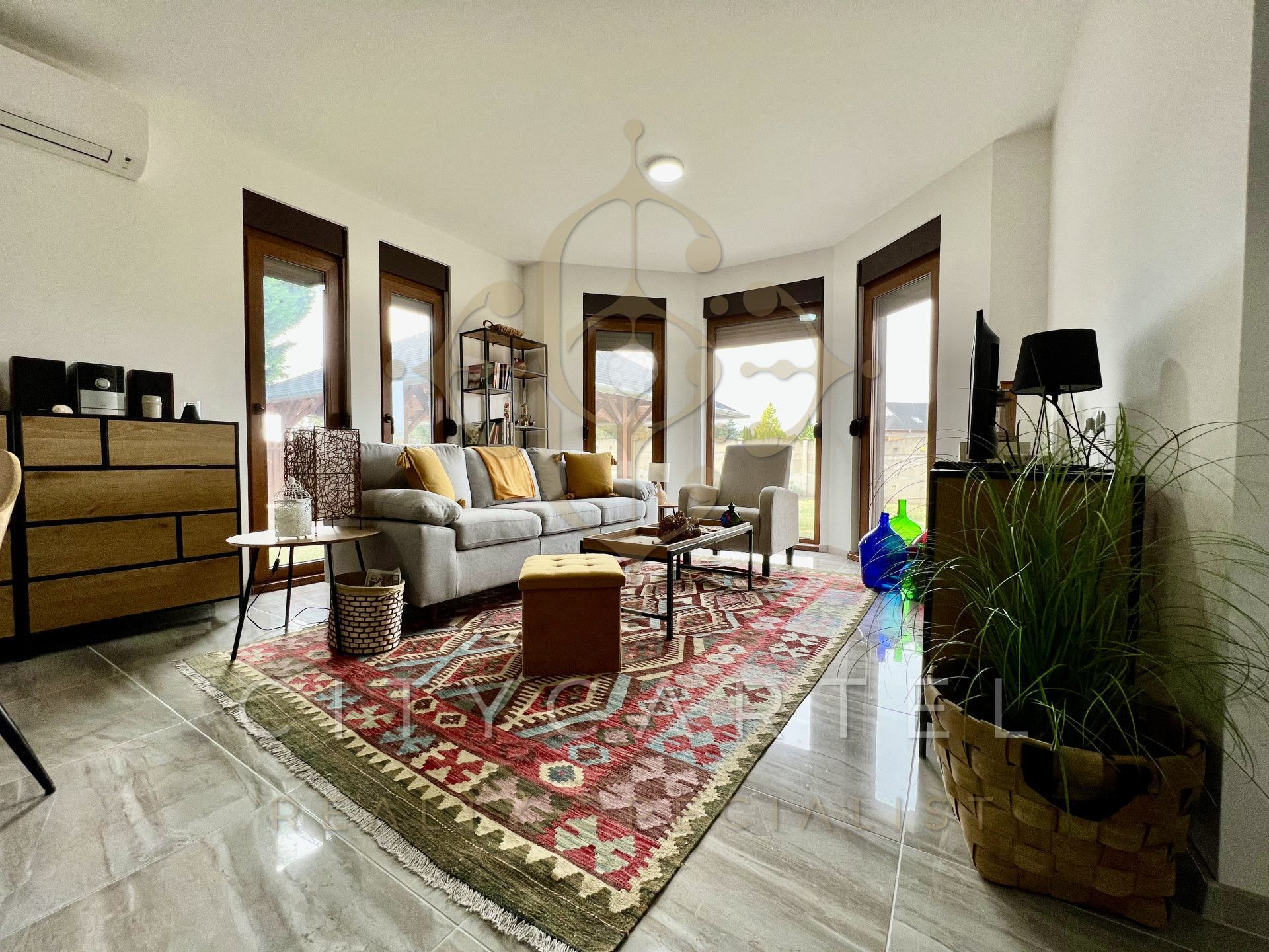 A fájl már létezik a célhelyen: import/kepek/vizjeles_5460026.jpg
For sale house Balatonlelle  125 m<sup>2</sup> 119 millió Ft