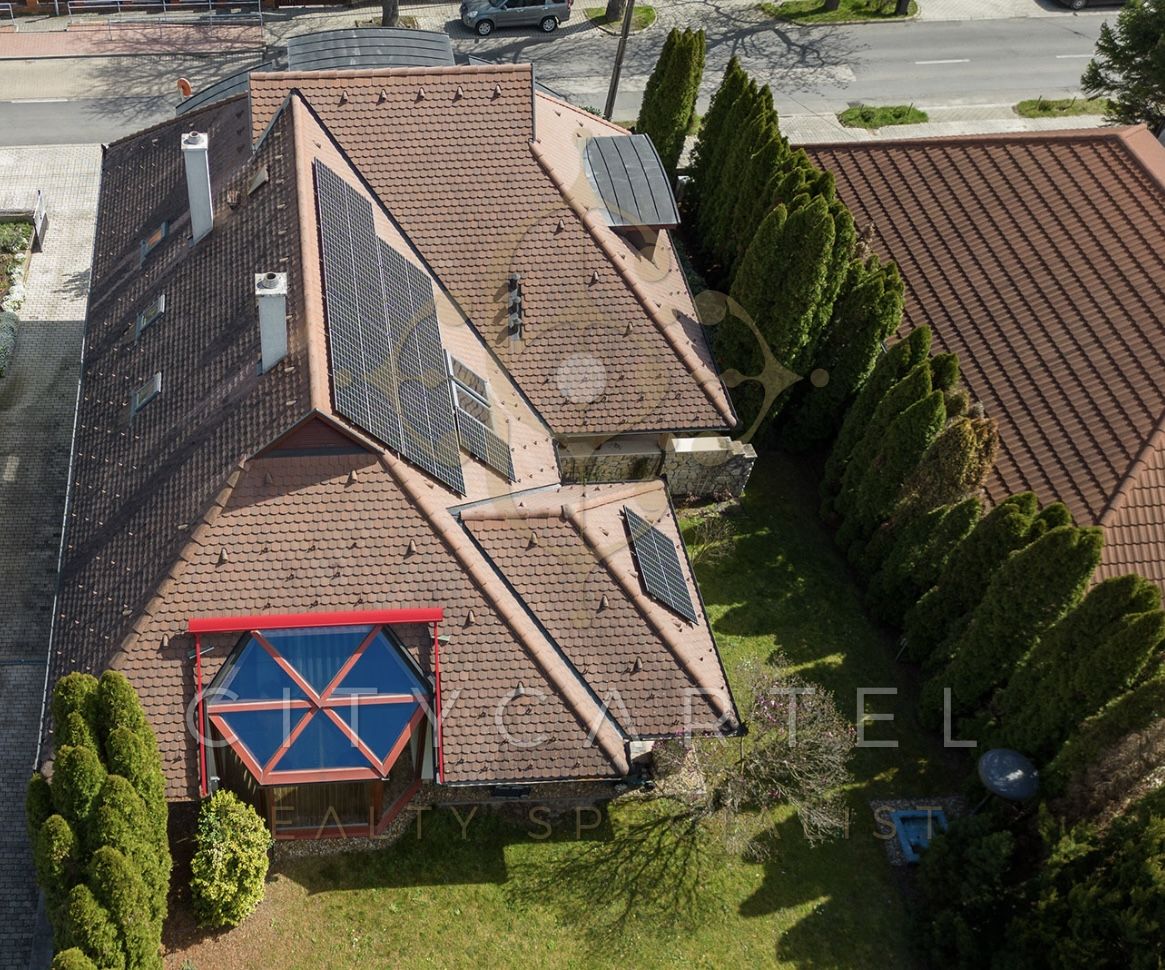 A fájl már létezik a célhelyen: import/kepek/vizjeles_5464877.jpg
Eladó Családi ház Hévíz  400 m<sup>2</sup> 298 millió Ft
