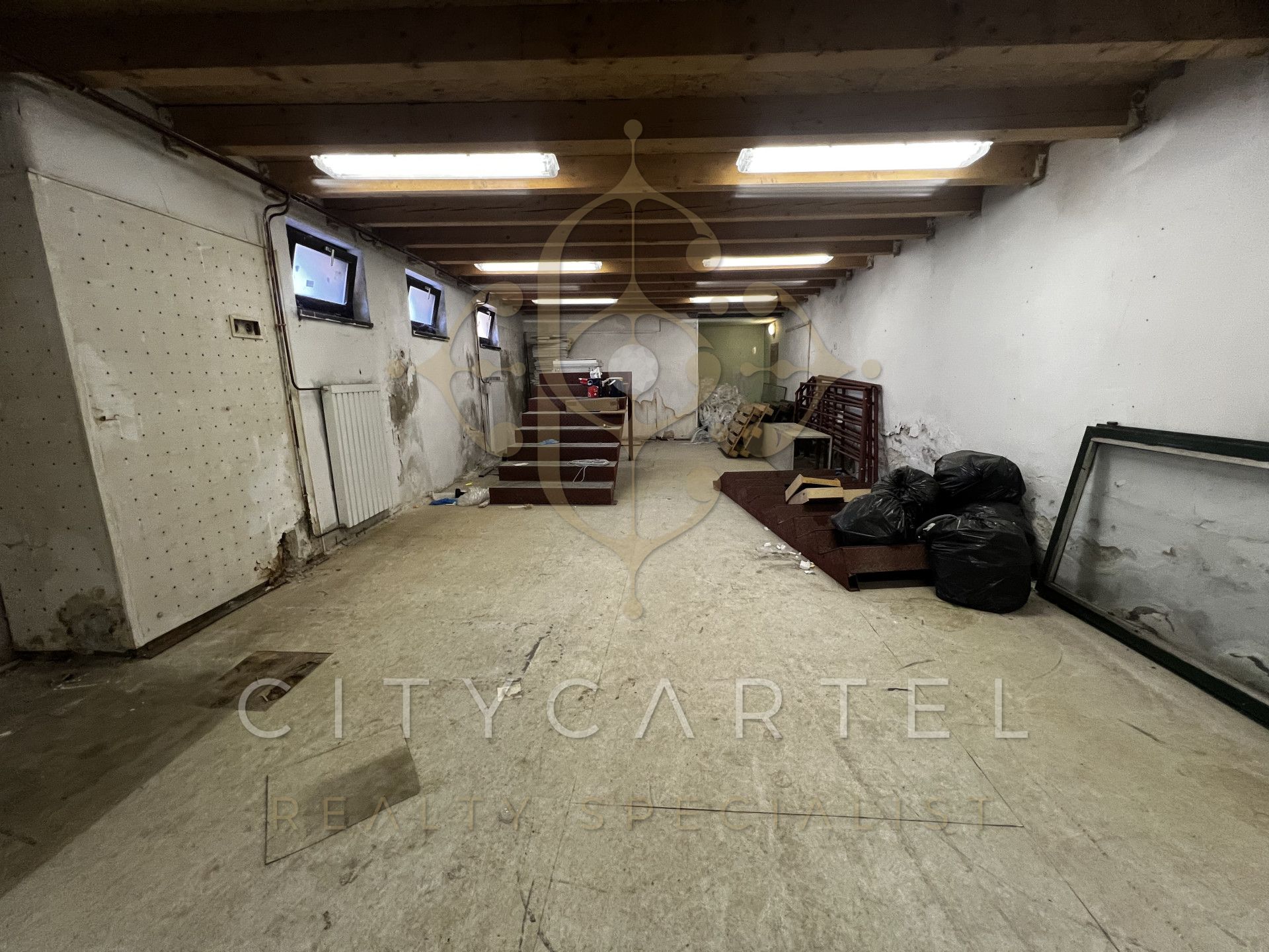 A fájl már létezik a célhelyen: import/kepek/vizjeles_5465243.jpg
Eladó Családi ház Kecskemét  1475 m<sup>2</sup> 450 millió Ft